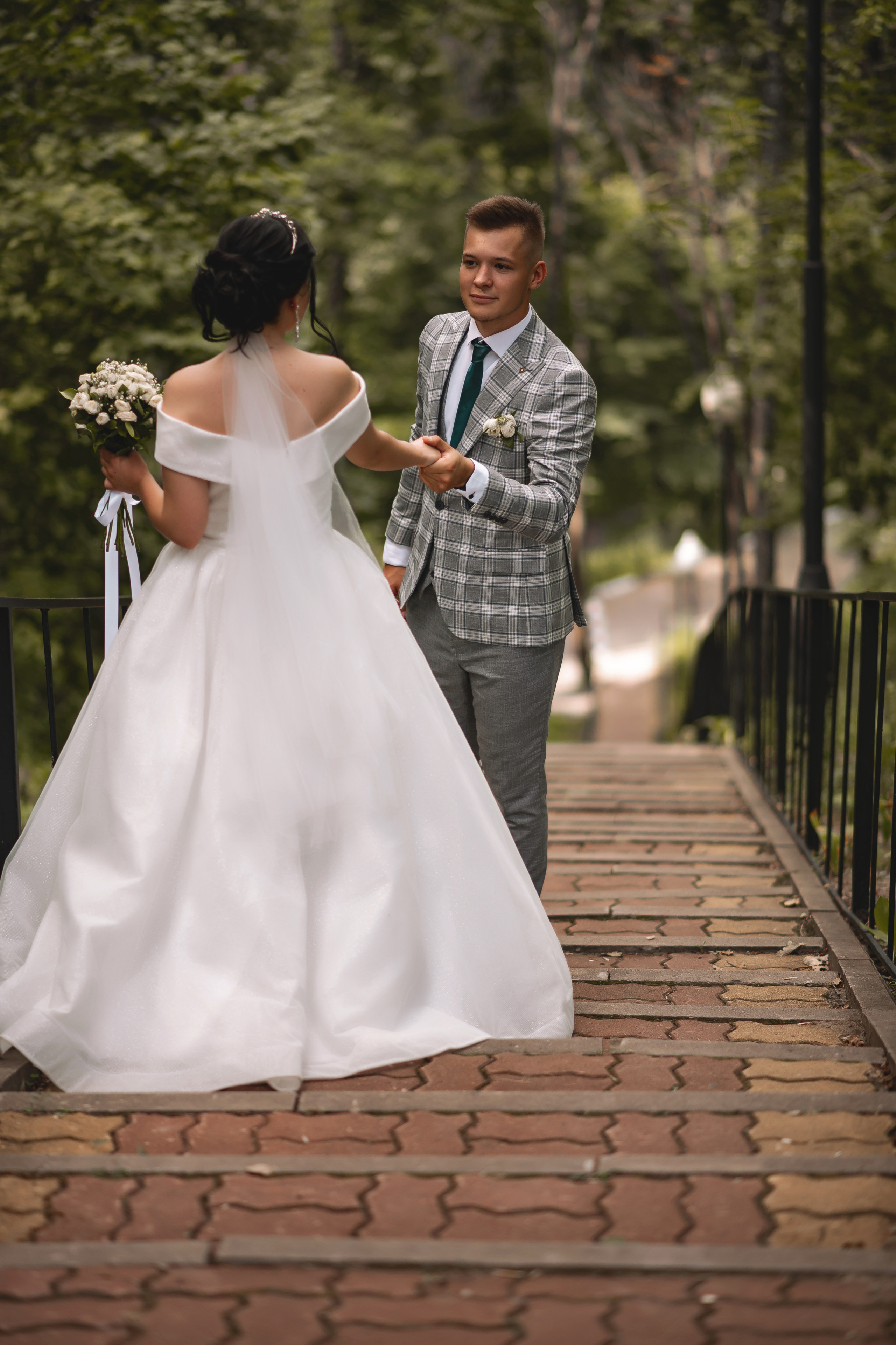 Илья и Виктория. Свадебный фотограф Белгород Валуйки Старый Оскол Воронеж