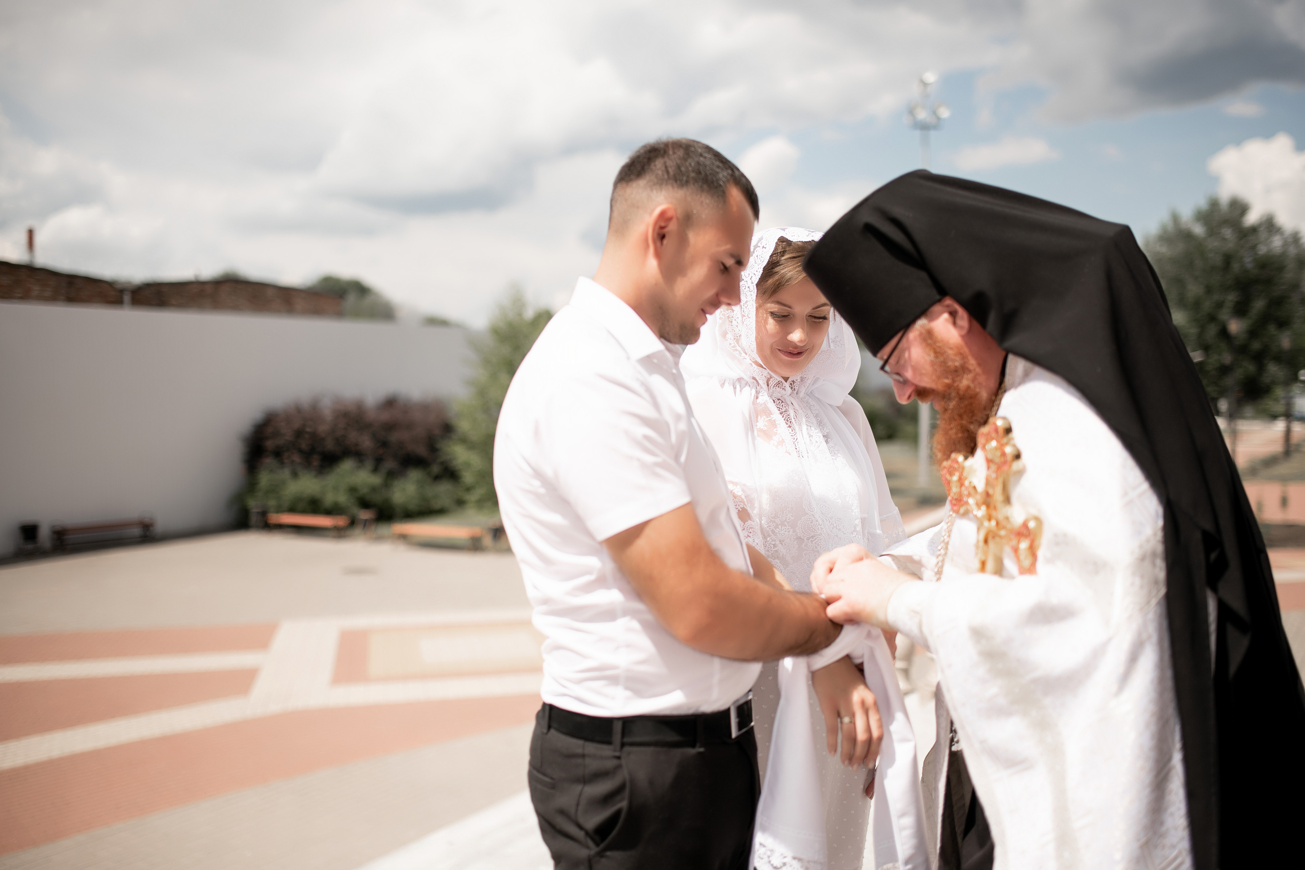 Роман и Юлия венчание. Свадебный фотограф Белгород Валуйки Старый Оскол Воронеж