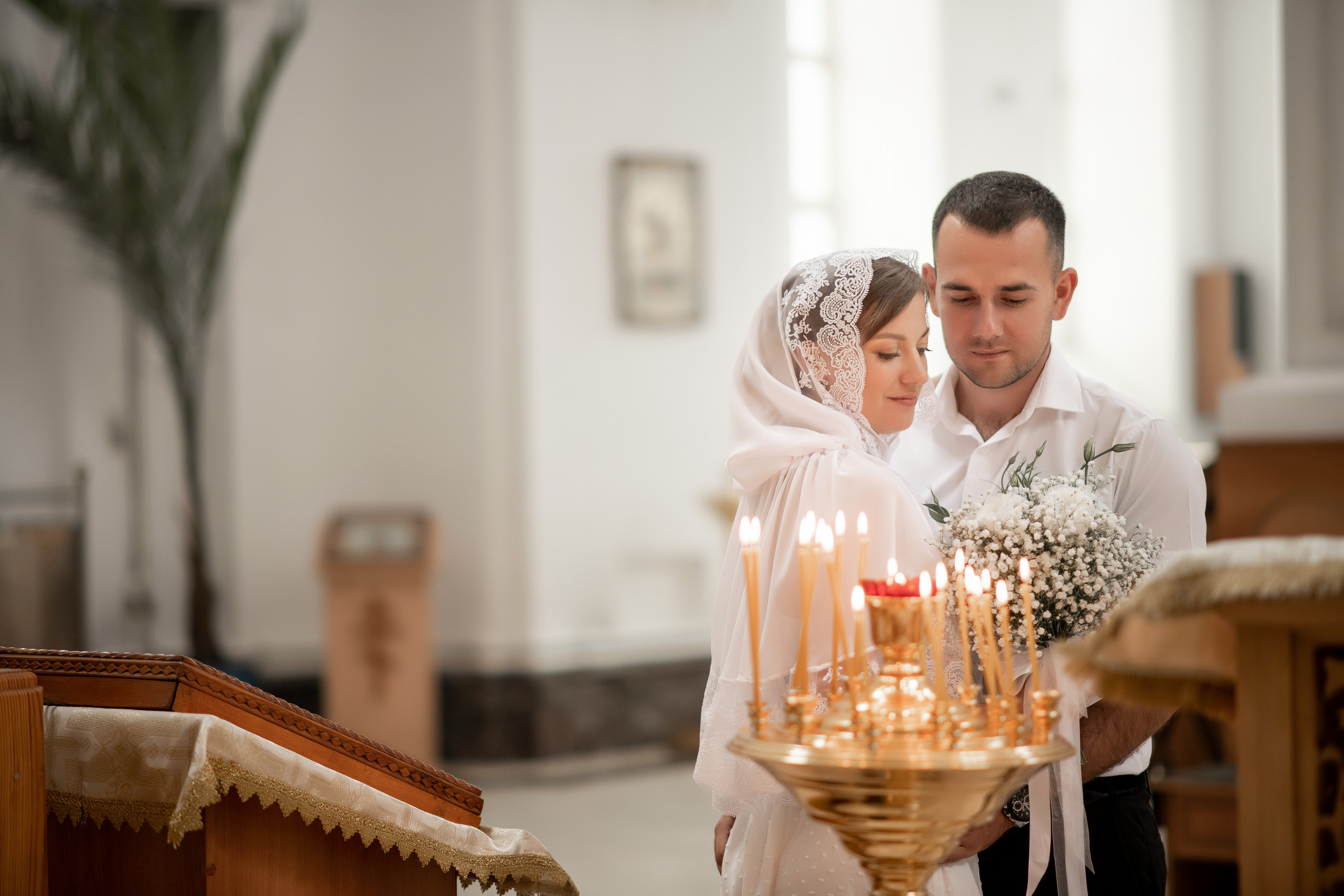 Роман и Юлия венчание. Свадебный фотограф Белгород Валуйки Старый Оскол Воронеж