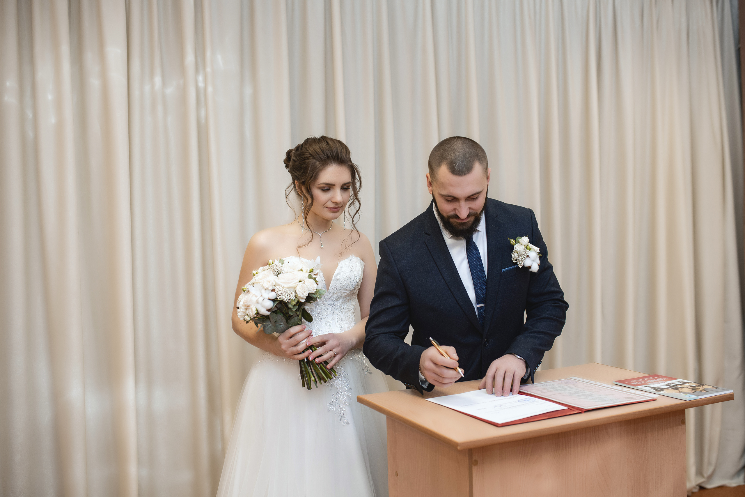 Максим и Елена. Свадебный фотограф Белгород Валуйки Старый Оскол Воронеж