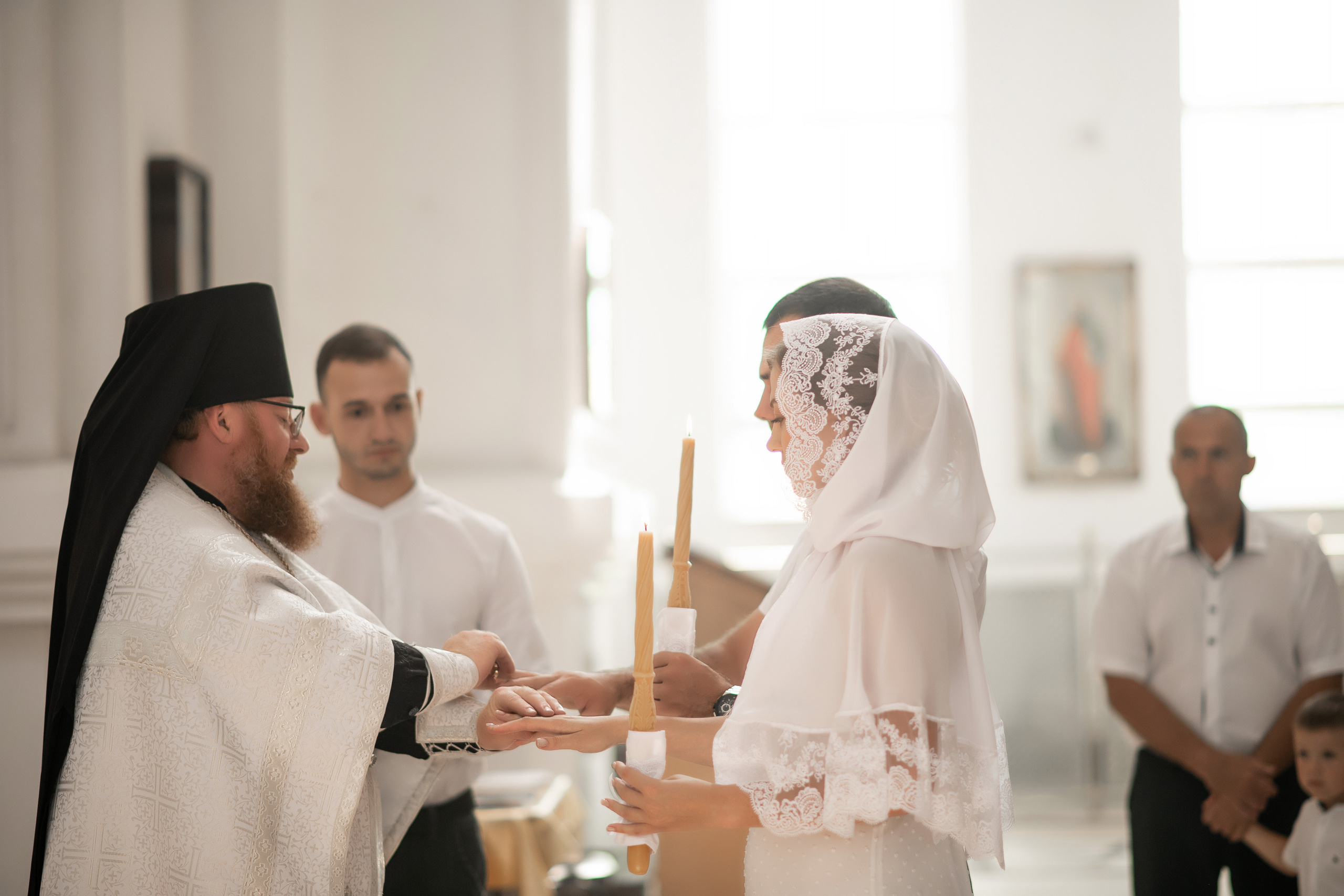 Роман и Юлия венчание. Свадебный фотограф Белгород Валуйки Старый Оскол Воронеж