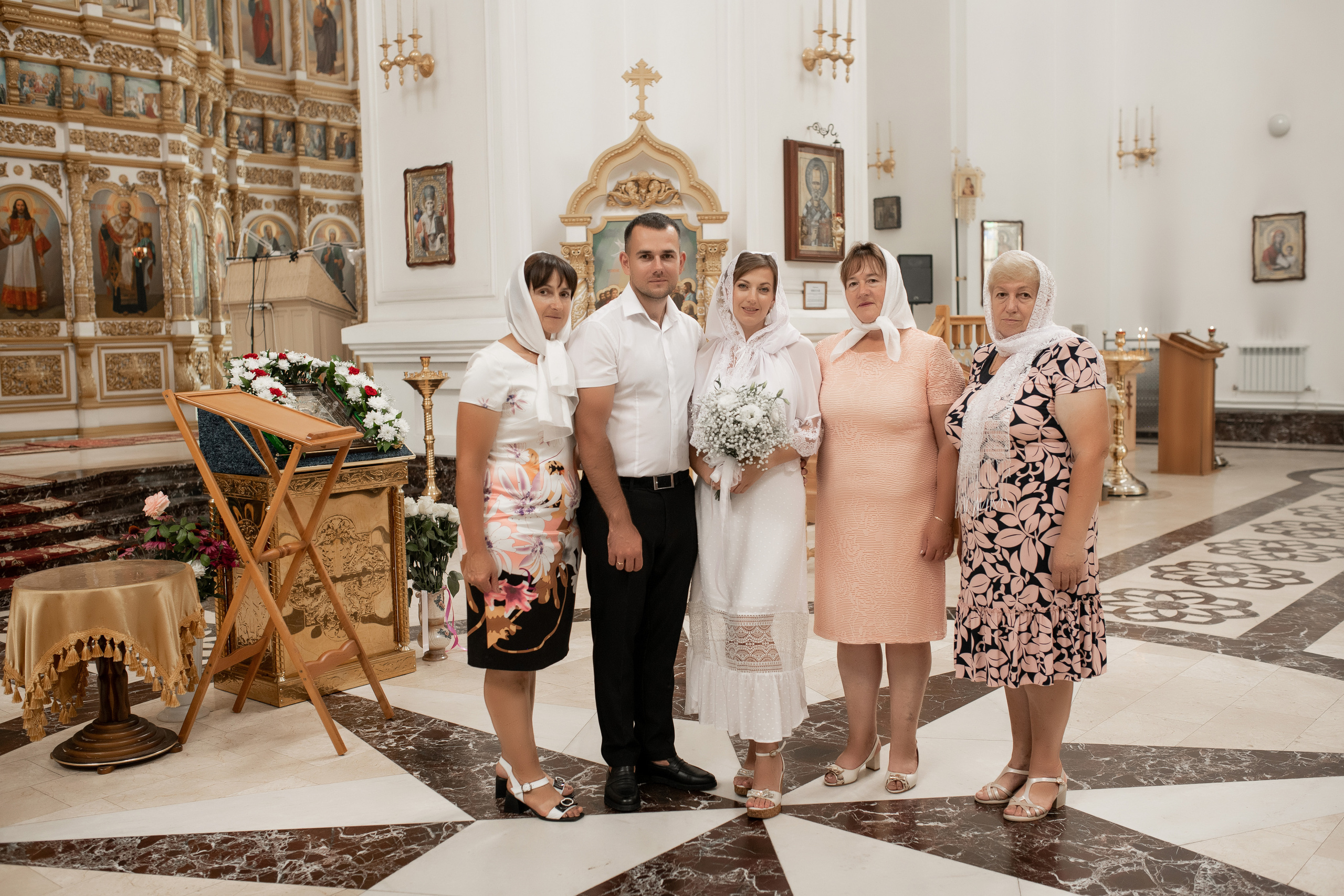 Роман и Юлия венчание. Свадебный фотограф Белгород Валуйки Старый Оскол Воронеж