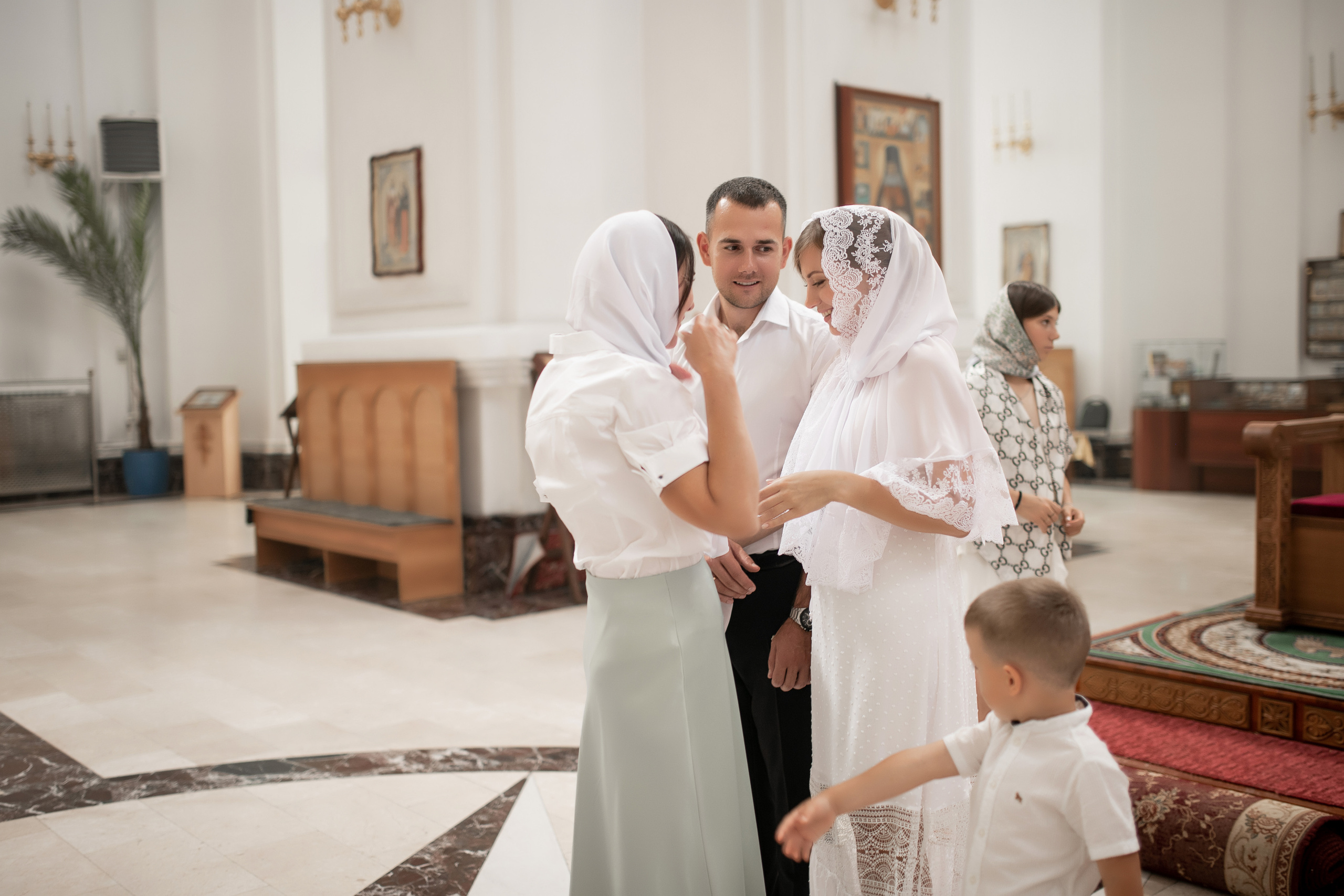 Роман и Юлия венчание. Свадебный фотограф Белгород Валуйки Старый Оскол Воронеж