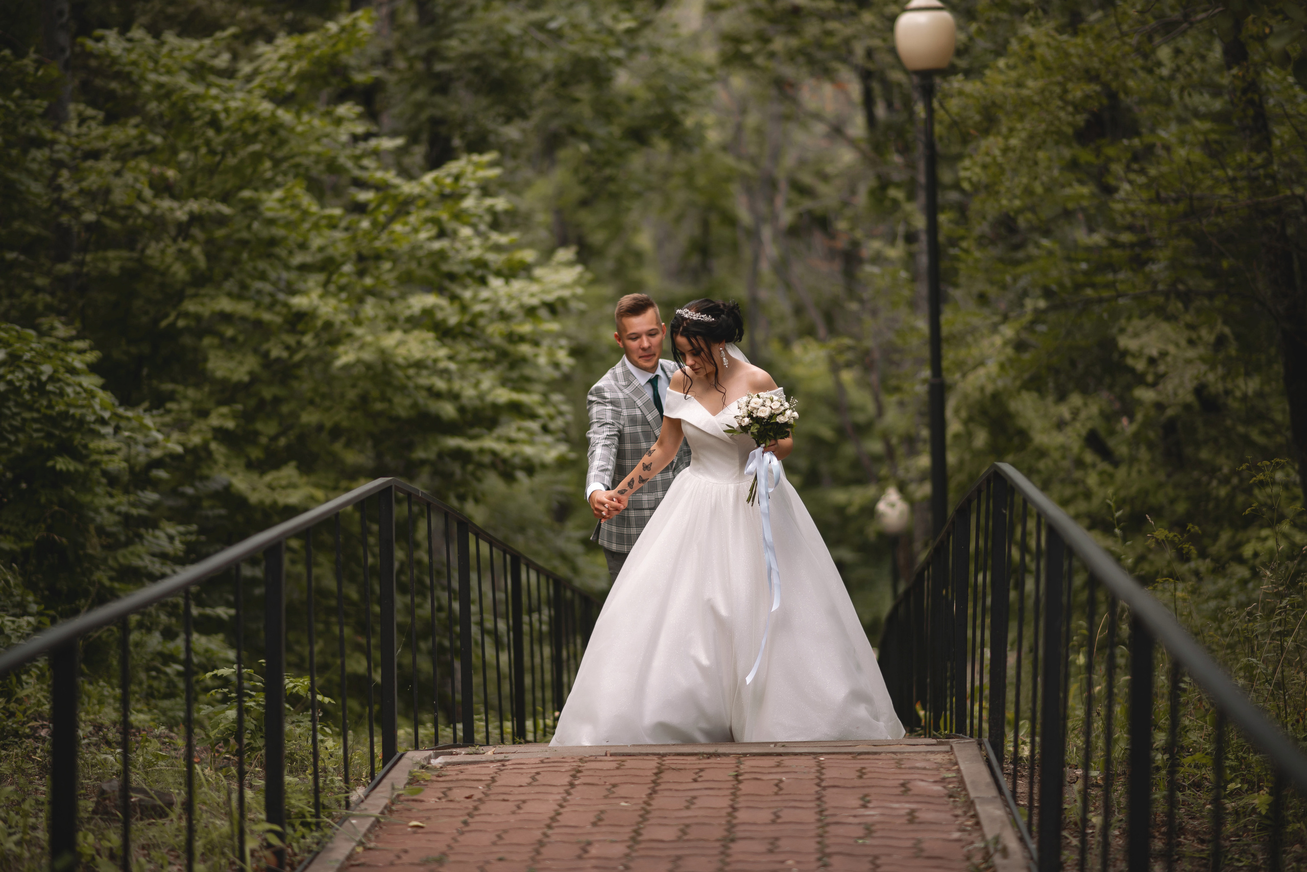 Илья и Виктория. Свадебный фотограф Белгород Валуйки Старый Оскол Воронеж