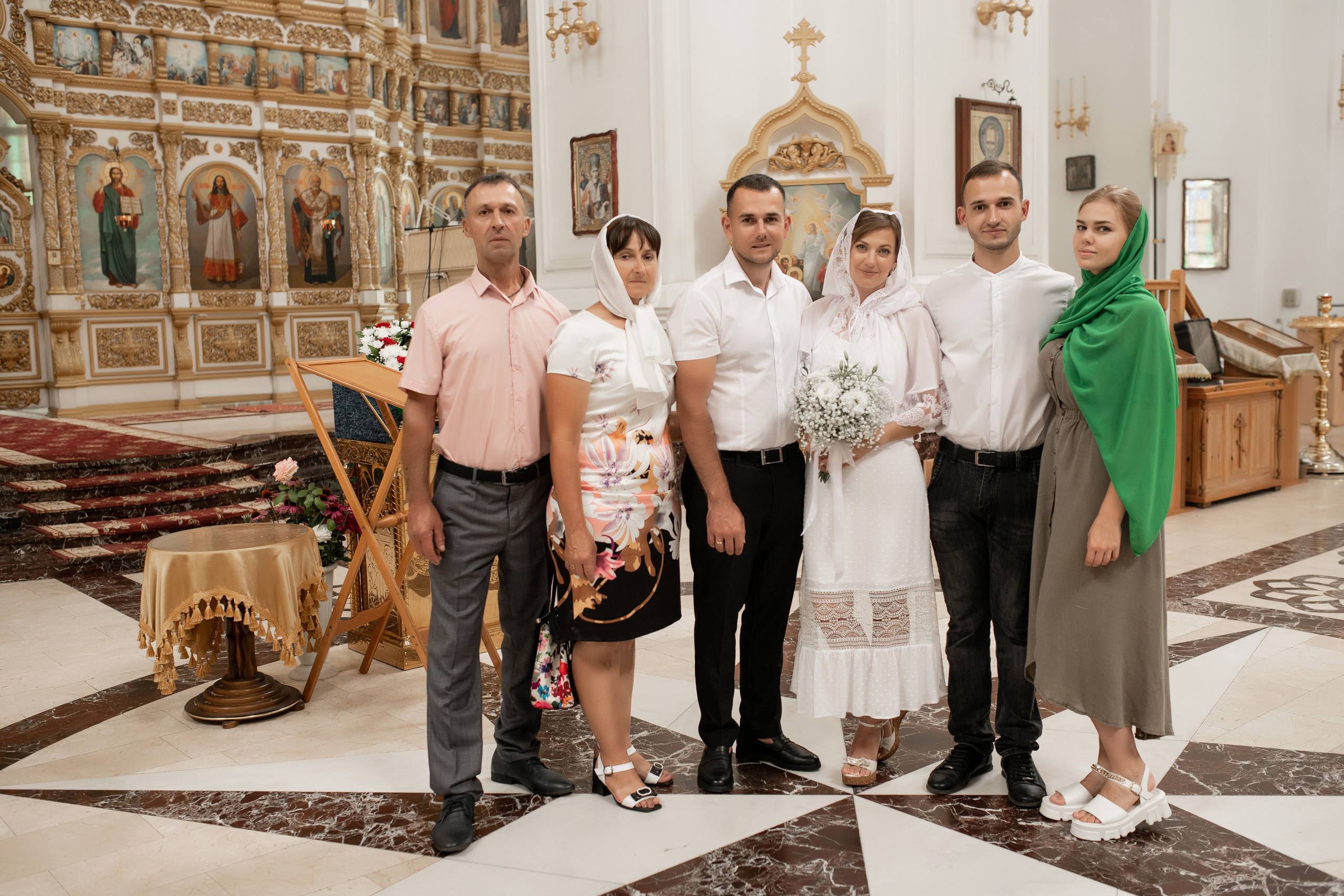 Роман и Юлия венчание. Свадебный фотограф Белгород Валуйки Старый Оскол Воронеж