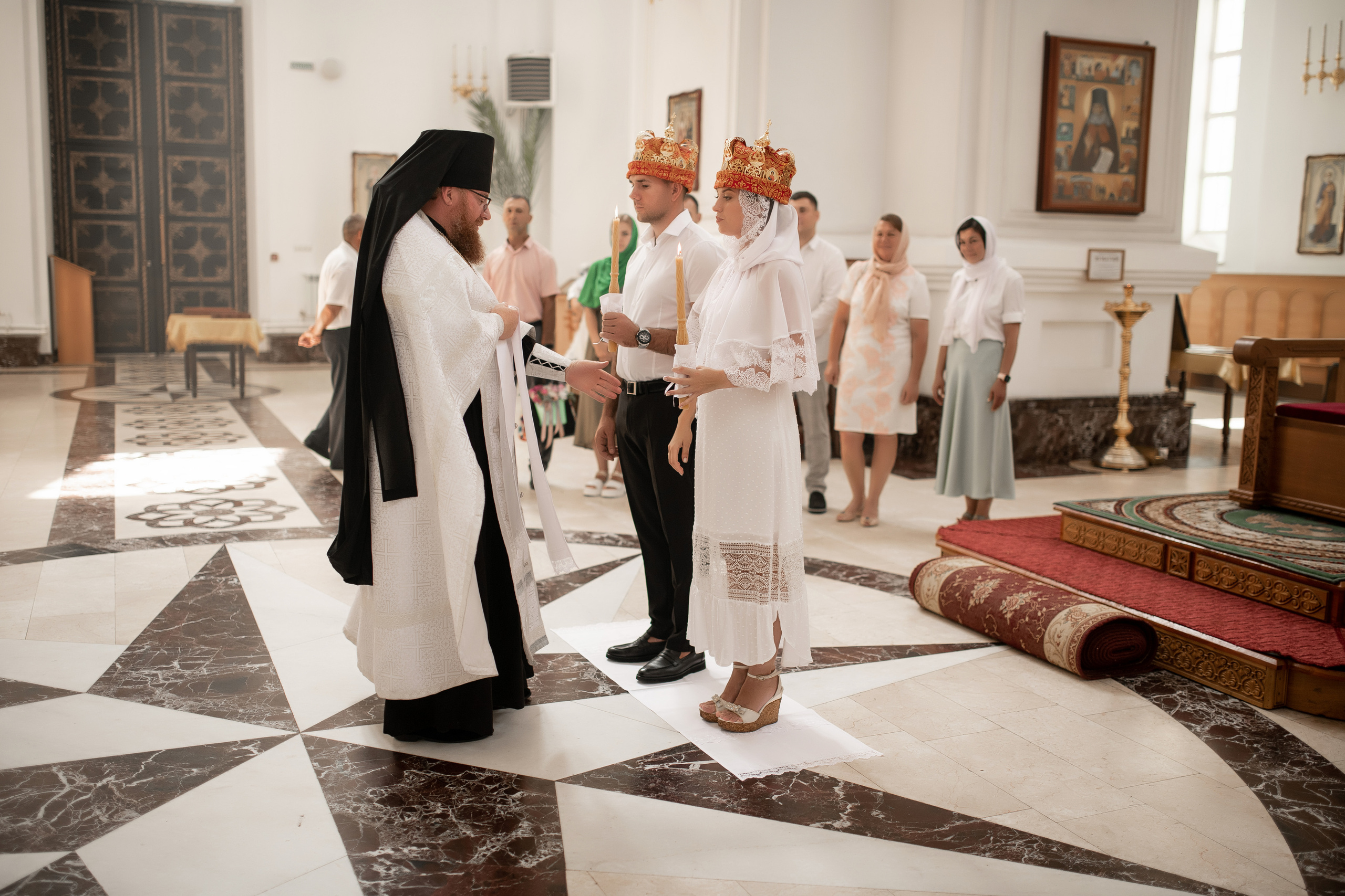 Роман и Юлия венчание. Свадебный фотограф Белгород Валуйки Старый Оскол Воронеж