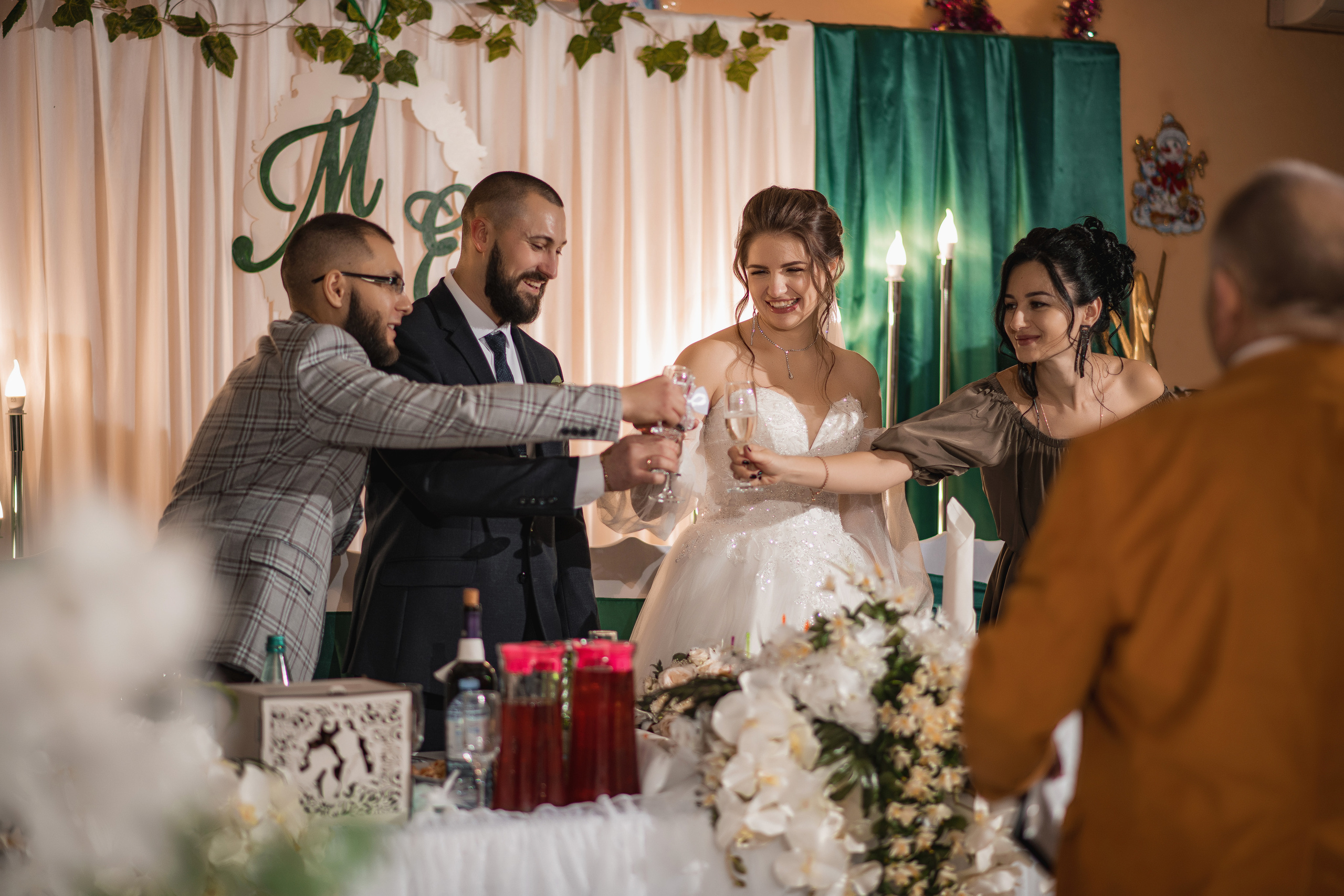 Максим и Елена. Свадебный фотограф Белгород Валуйки Старый Оскол Воронеж