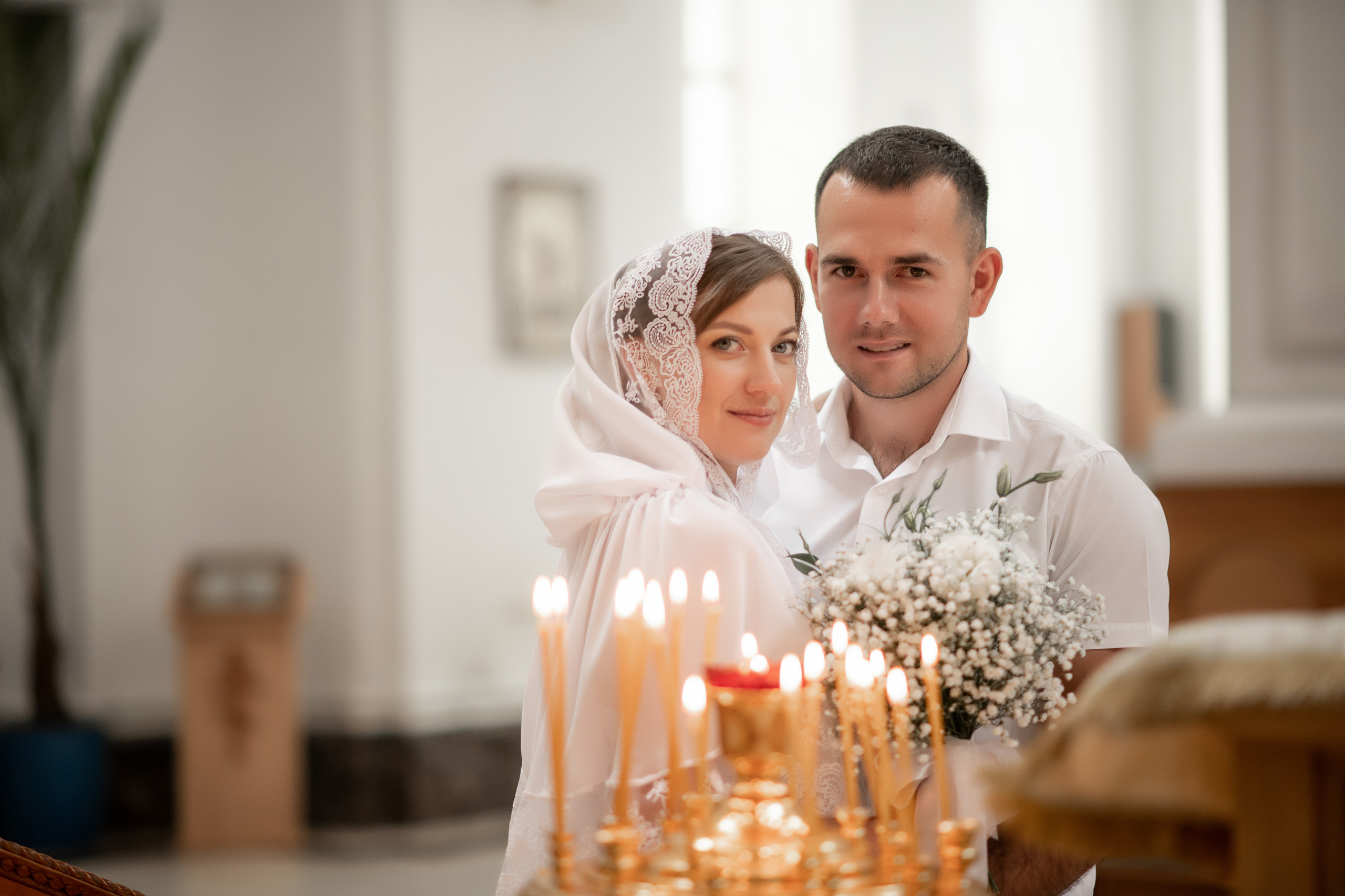 Роман и Юлия венчание. Свадебный фотограф Белгород Валуйки Старый Оскол Воронеж