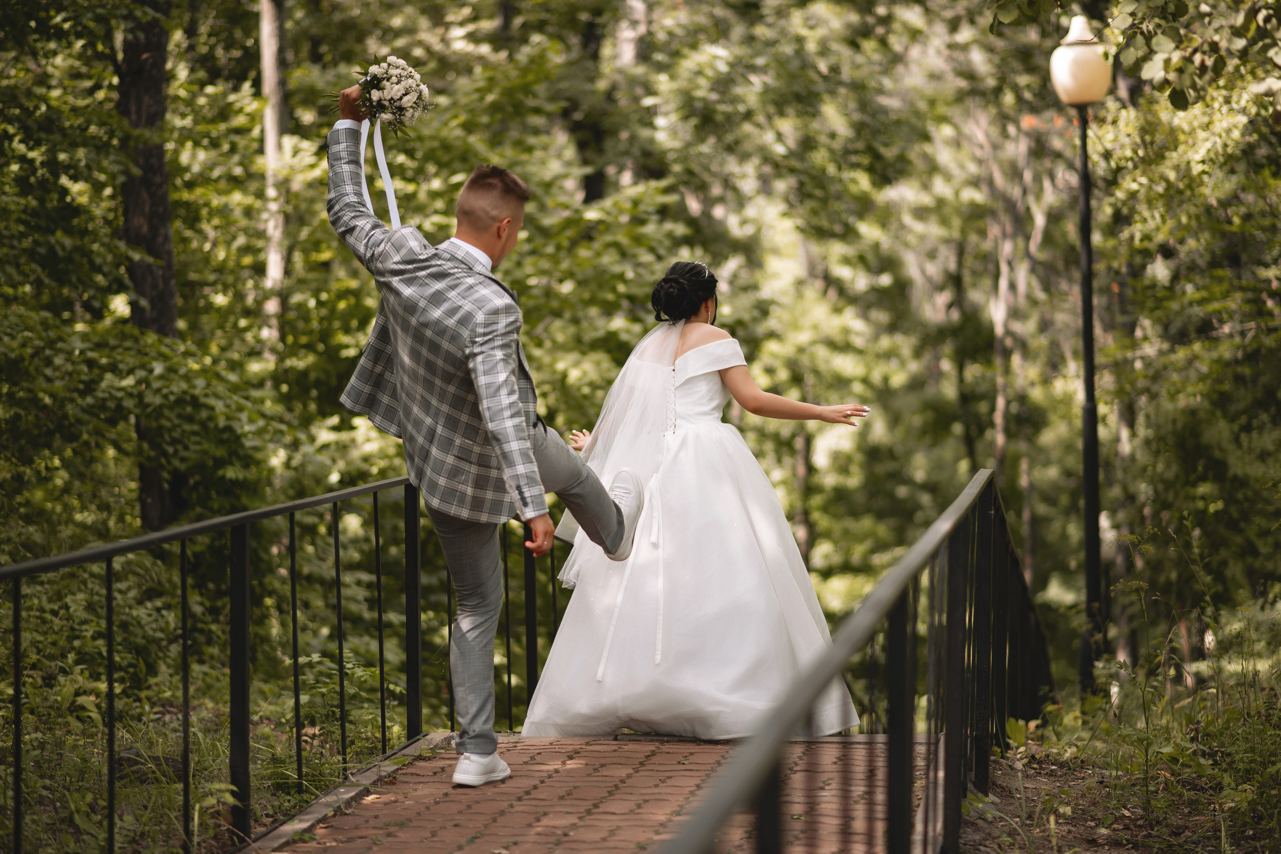 Илья и Виктория. Свадебный фотограф Белгород Валуйки Старый Оскол Воронеж