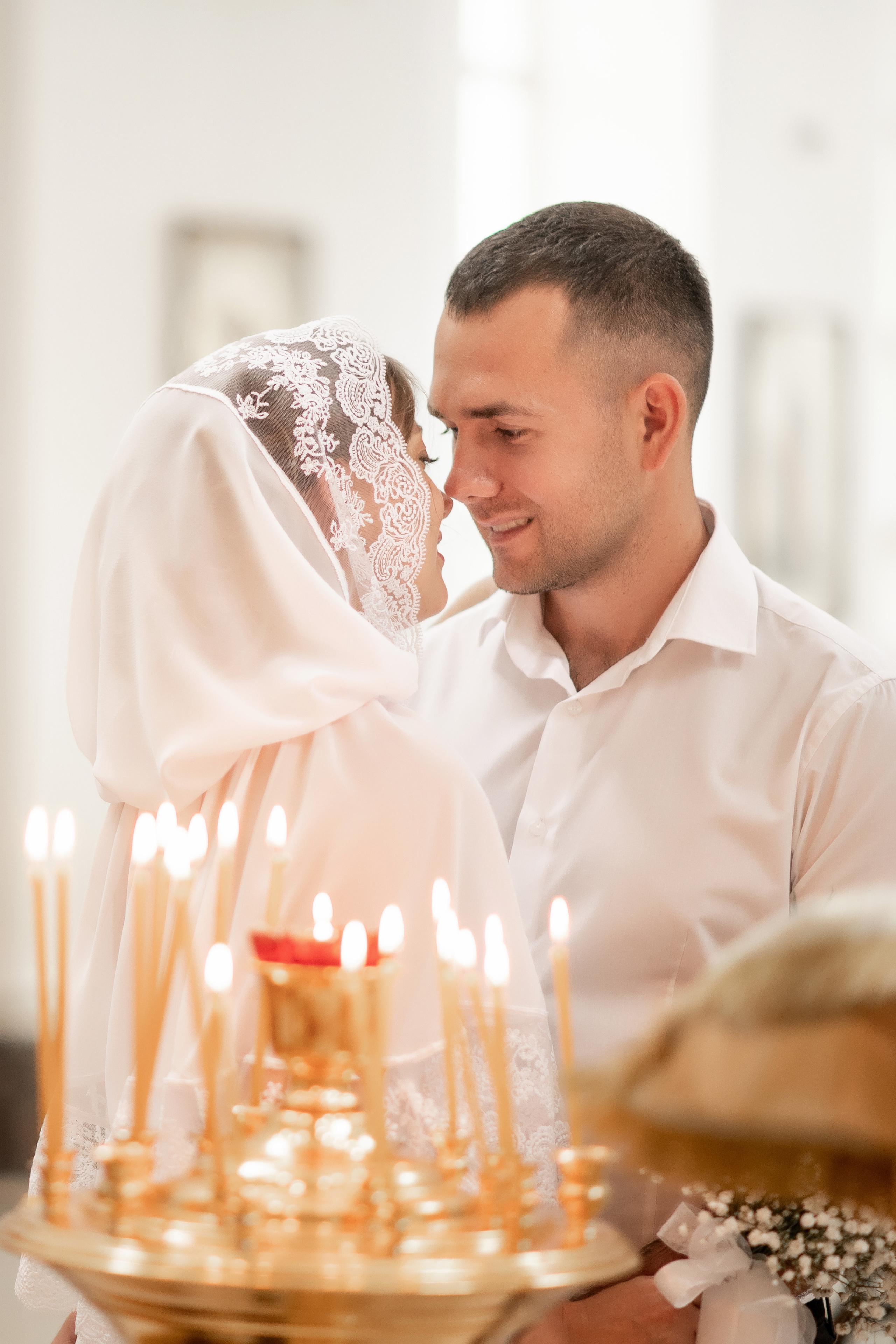 Роман и Юлия венчание. Свадебный фотограф Белгород Валуйки Старый Оскол Воронеж