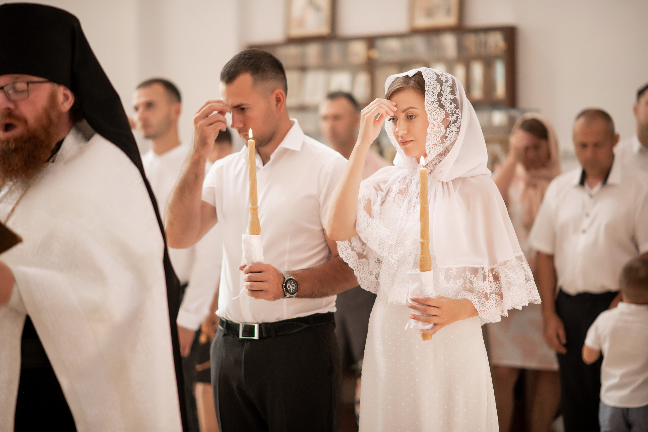 Роман и Юлия венчание. Свадебный фотограф Белгород Валуйки Старый Оскол Воронеж