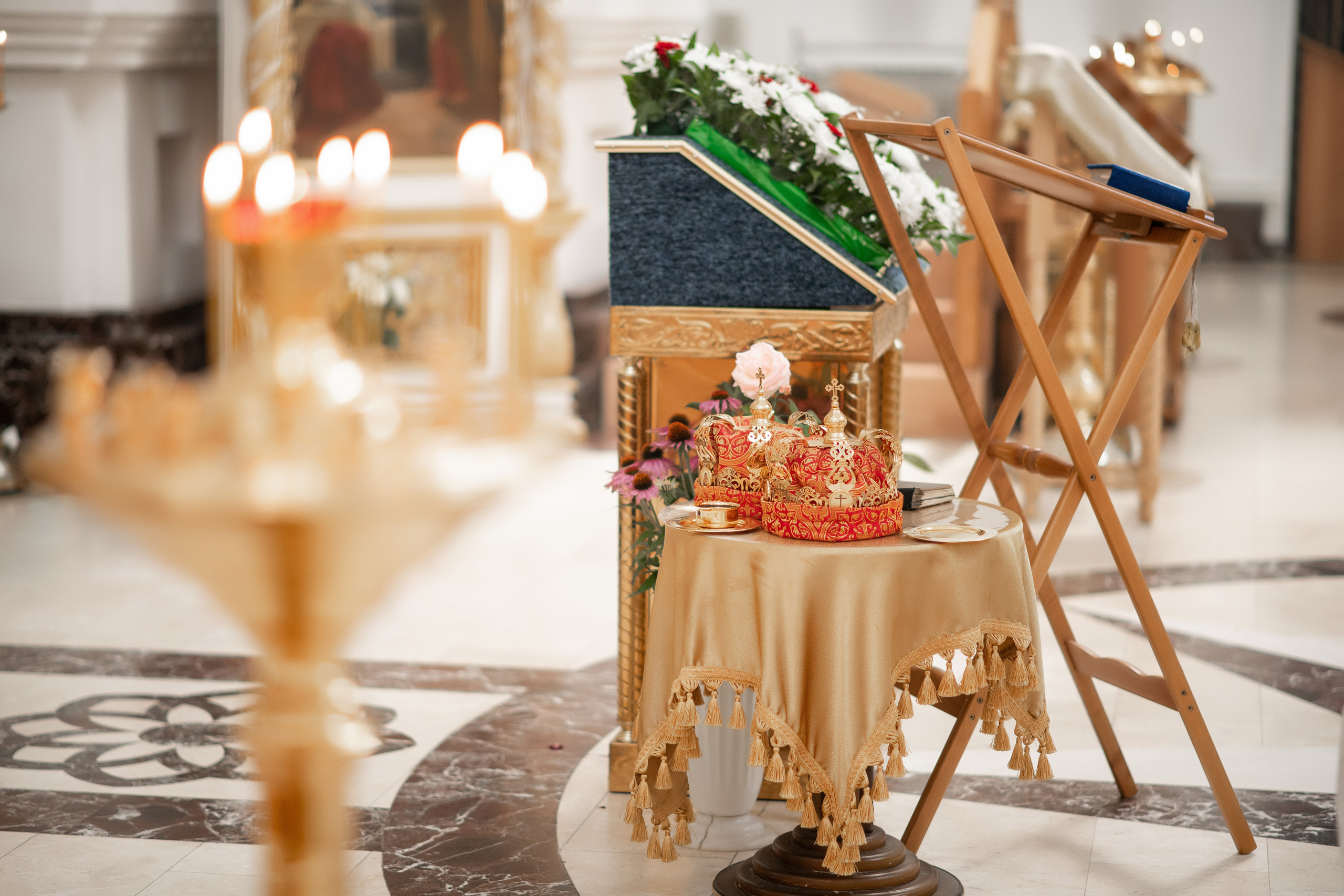 Роман и Юлия венчание. Свадебный фотограф Белгород Валуйки Старый Оскол Воронеж