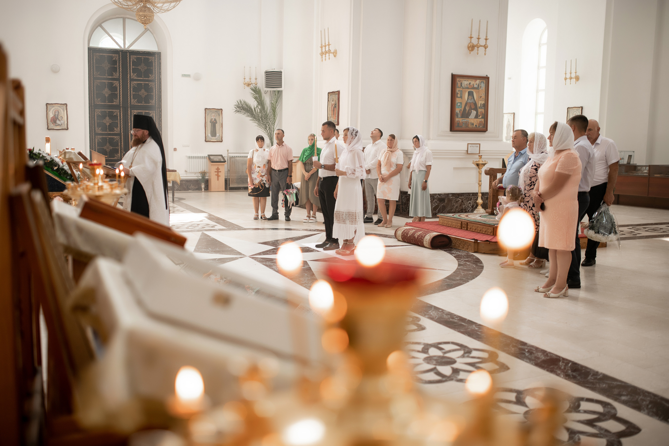 Роман и Юлия венчание. Свадебный фотограф Белгород Валуйки Старый Оскол Воронеж