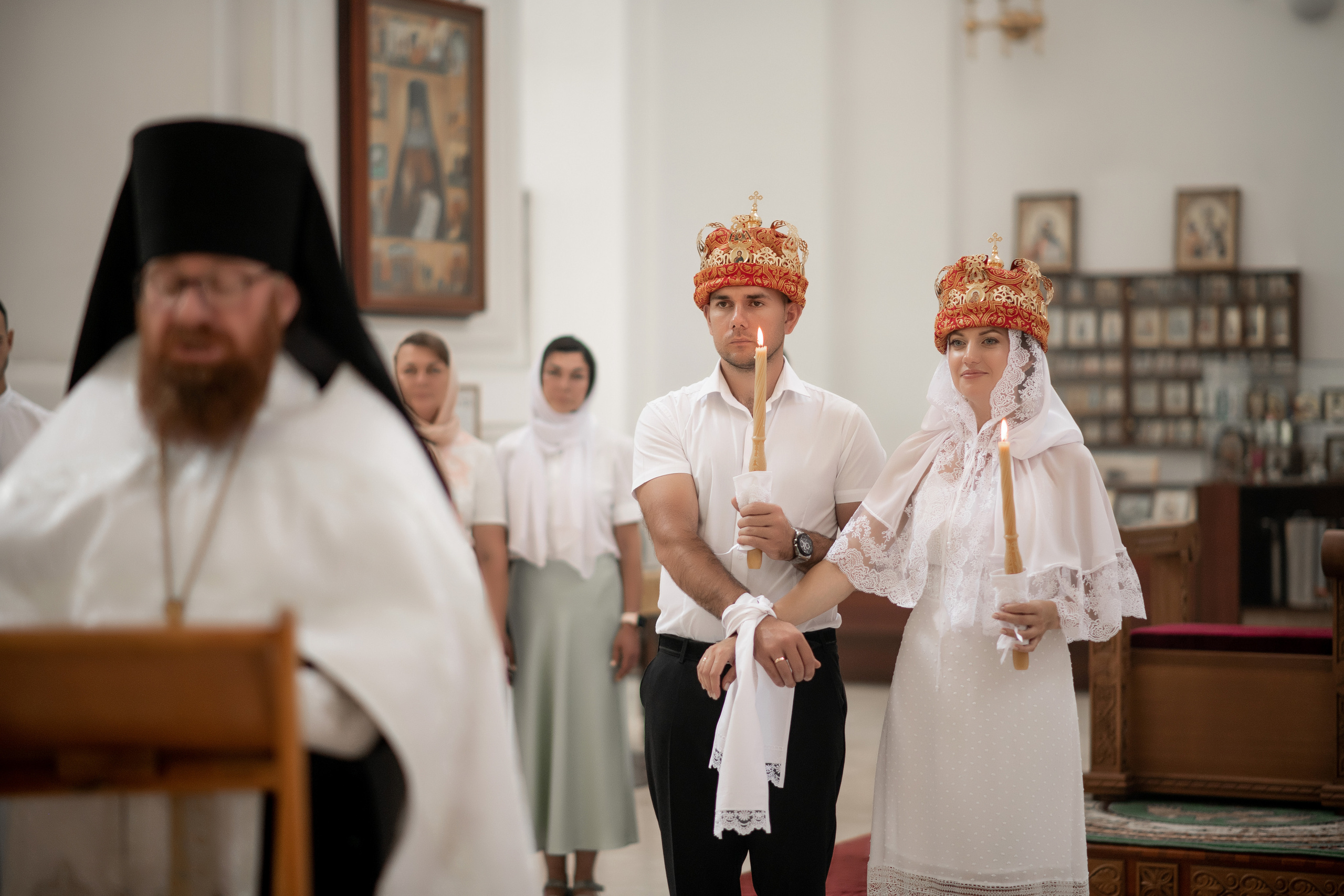 Роман и Юлия венчание. Свадебный фотограф Белгород Валуйки Старый Оскол Воронеж