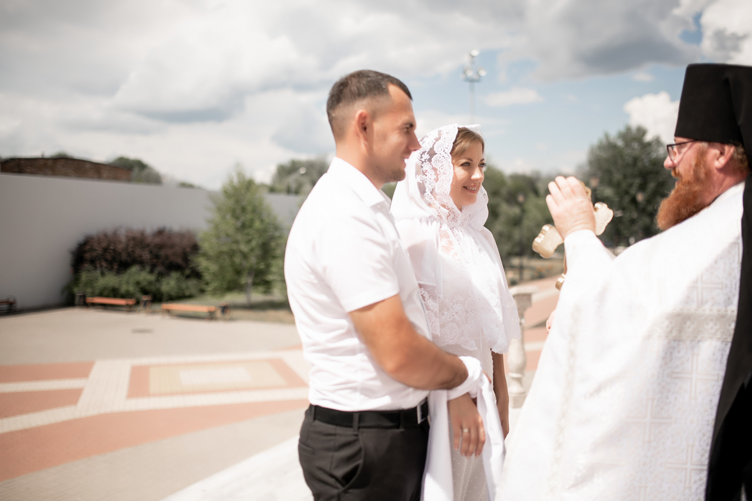 Роман и Юлия венчание. Свадебный фотограф Белгород Валуйки Старый Оскол Воронеж