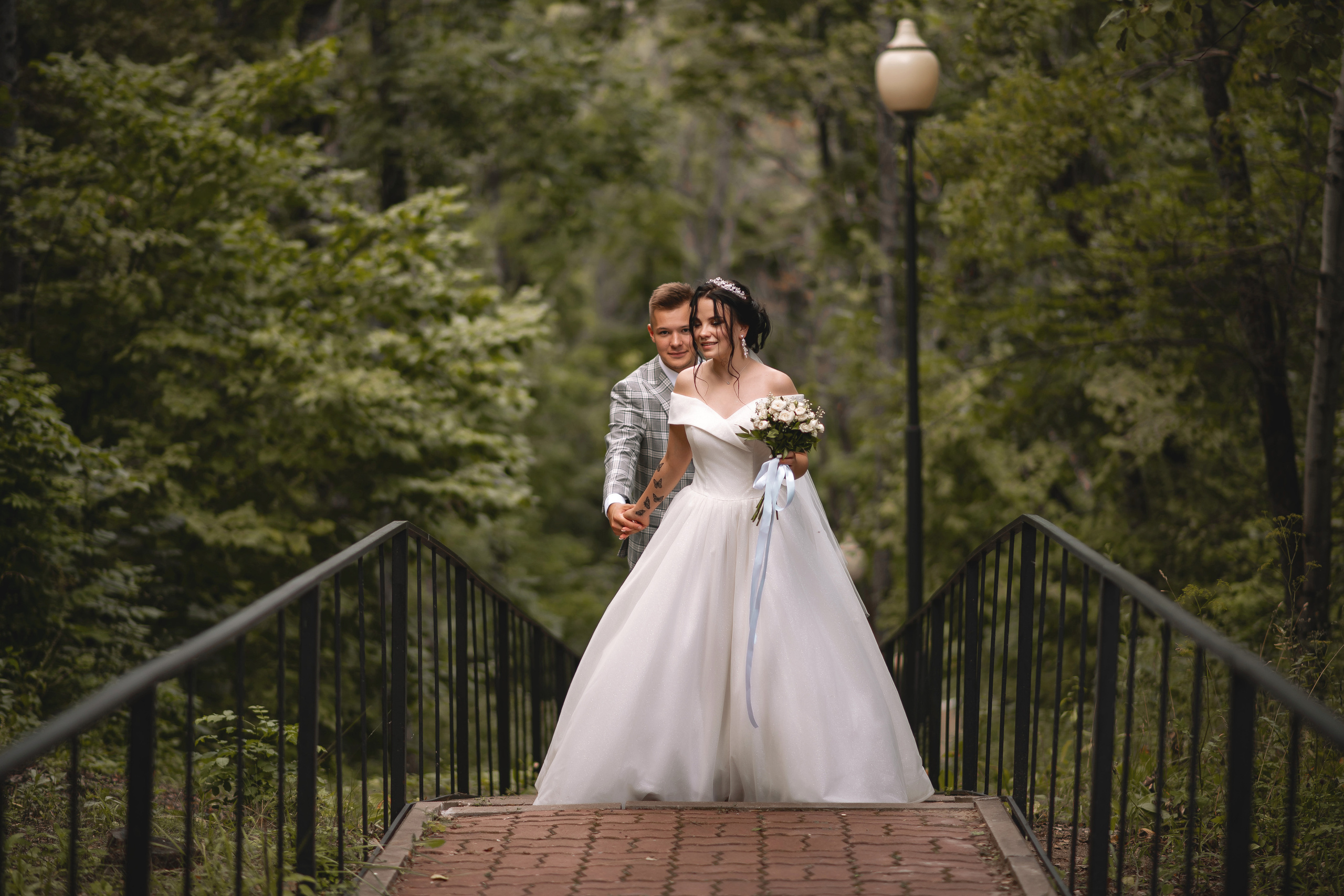 Илья и Виктория. Свадебный фотограф Белгород Валуйки Старый Оскол Воронеж