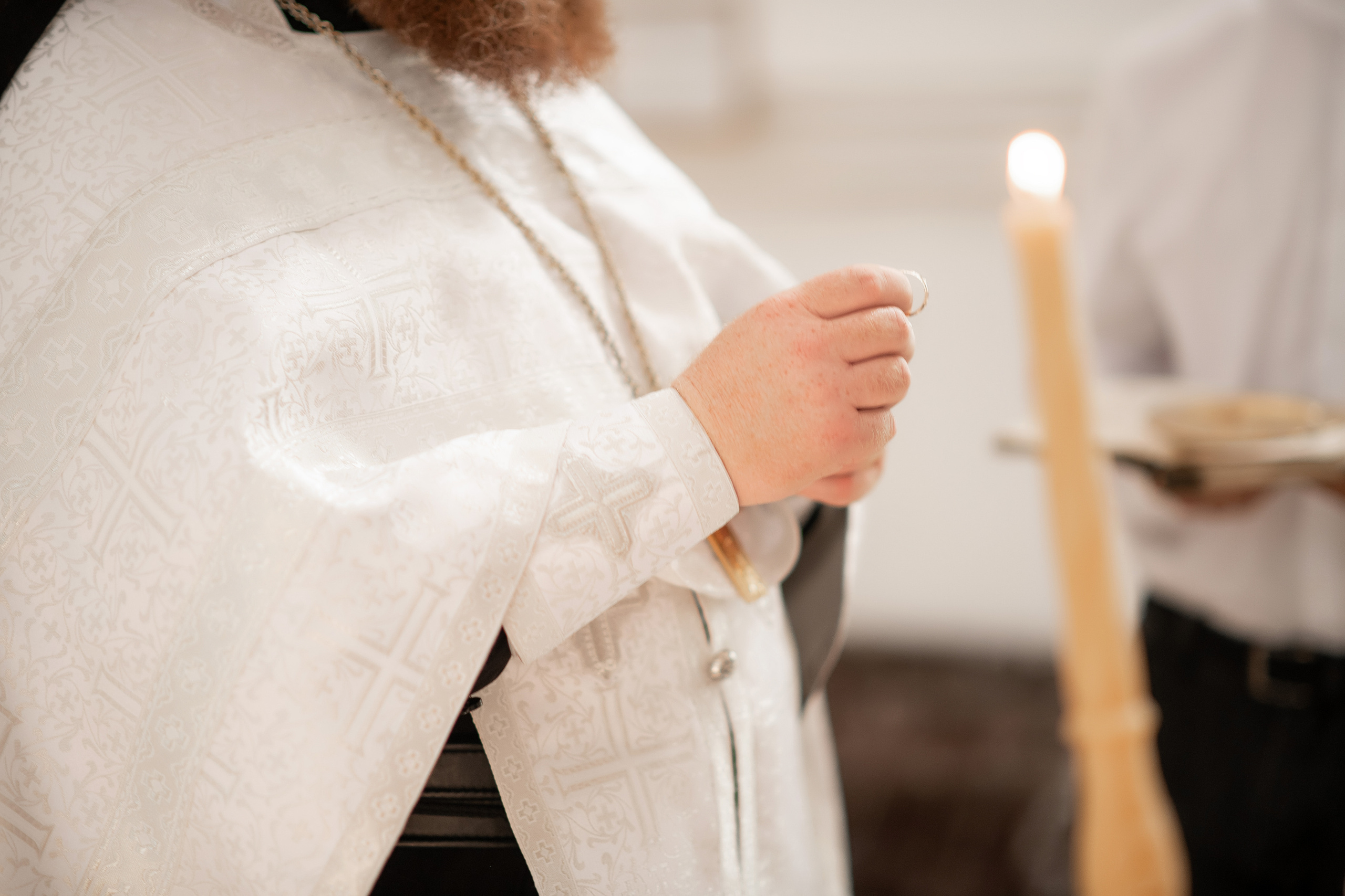 Роман и Юлия венчание. Свадебный фотограф Белгород Валуйки Старый Оскол Воронеж