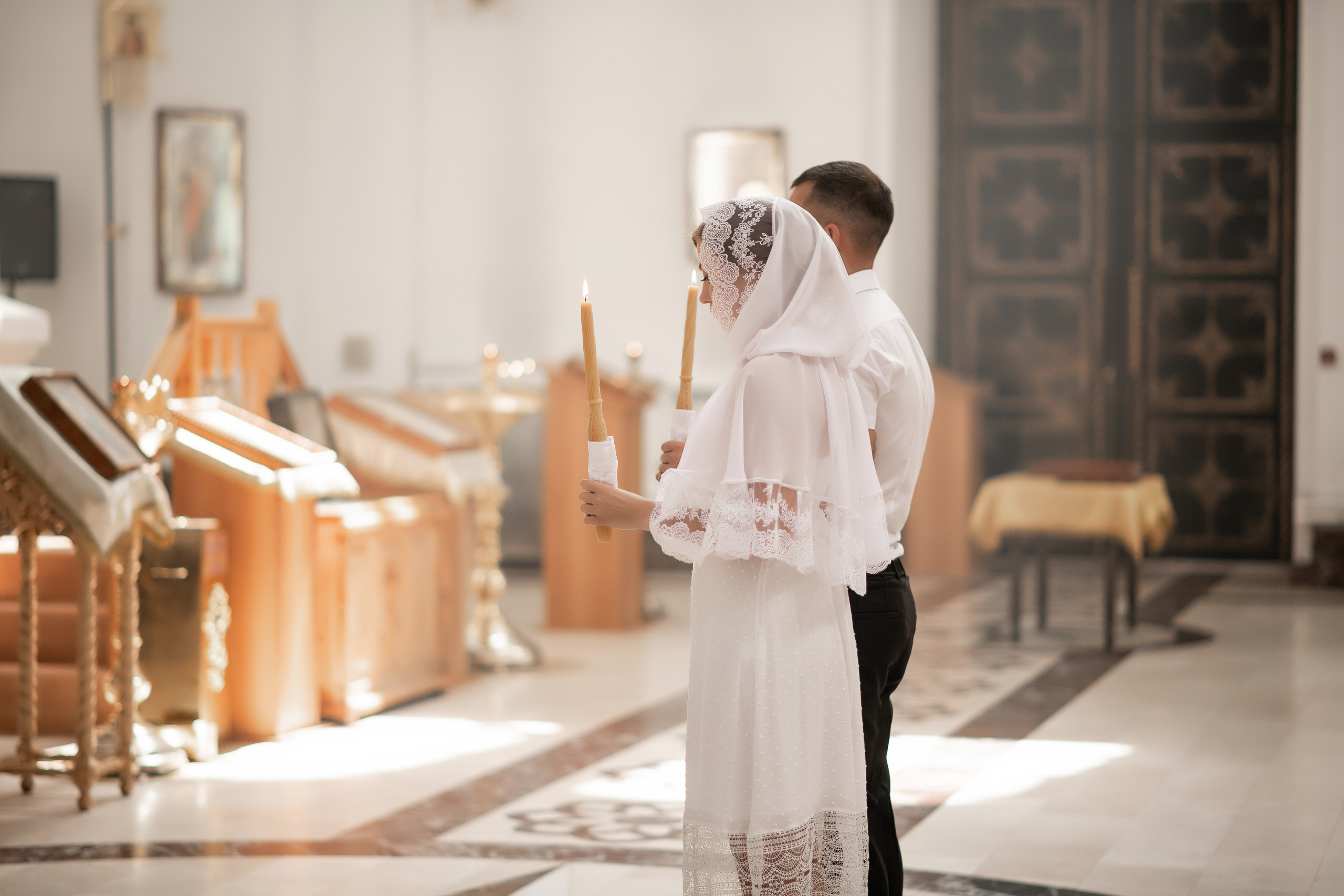 Роман и Юлия венчание. Свадебный фотограф Белгород Валуйки Старый Оскол Воронеж