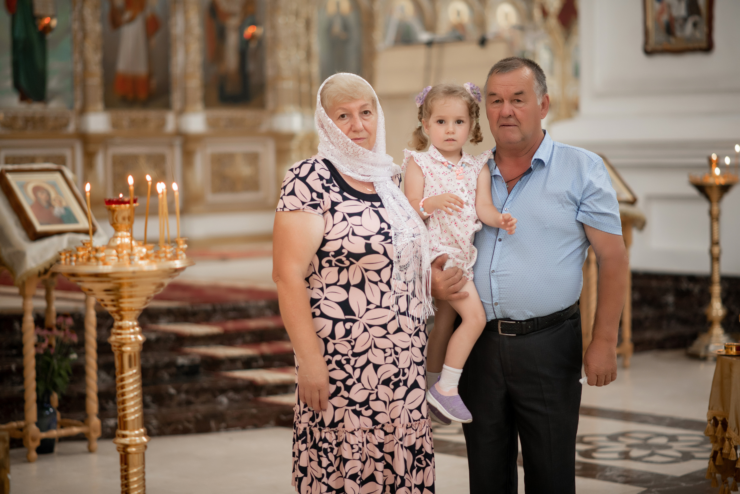 Роман и Юлия венчание. Свадебный фотограф Белгород Валуйки Старый Оскол Воронеж