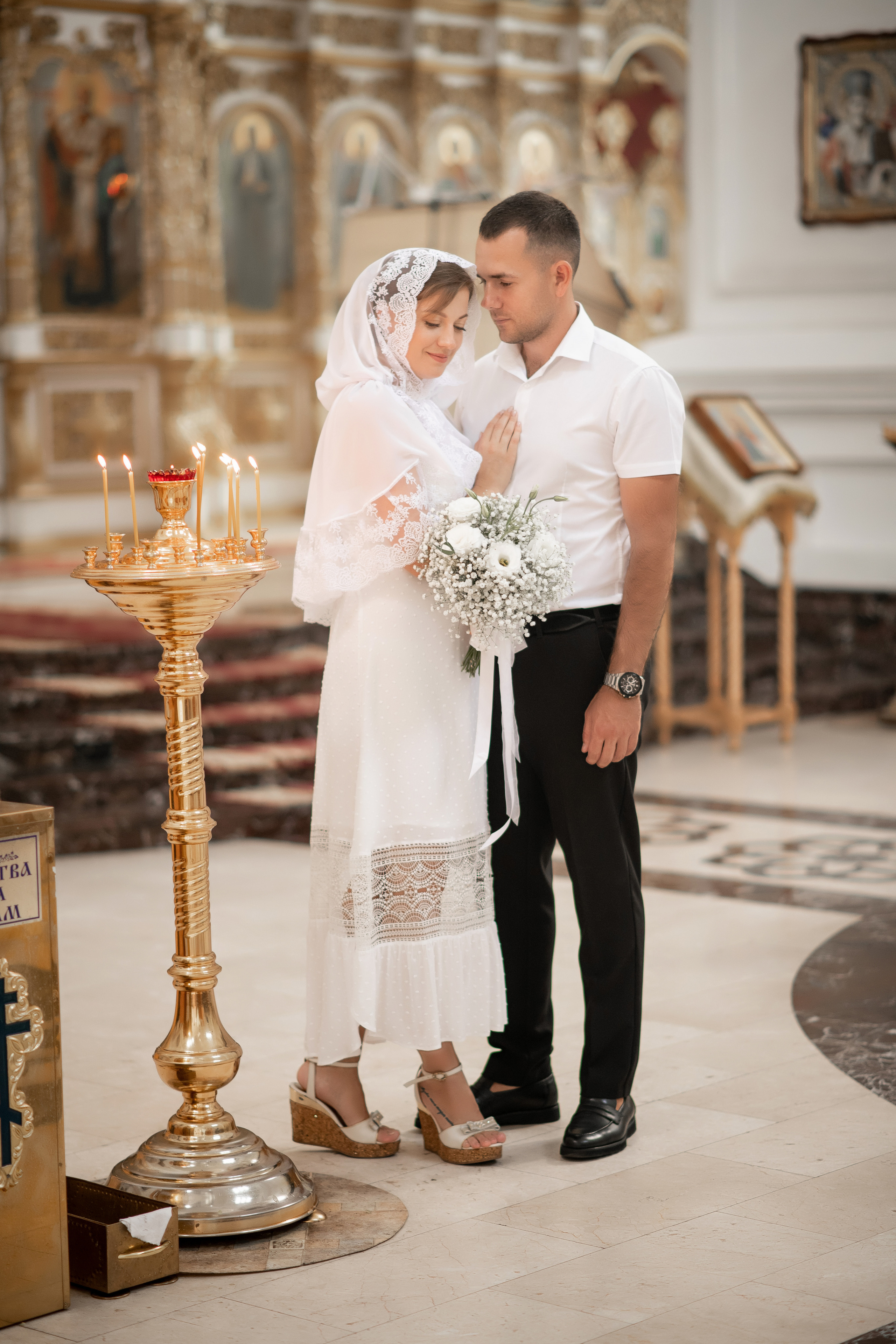 Роман и Юлия венчание. Свадебный фотограф Белгород Валуйки Старый Оскол Воронеж