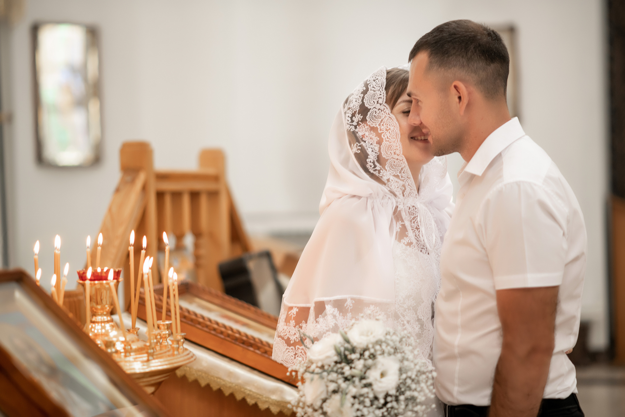 Роман и Юлия венчание. Свадебный фотограф Белгород Валуйки Старый Оскол Воронеж