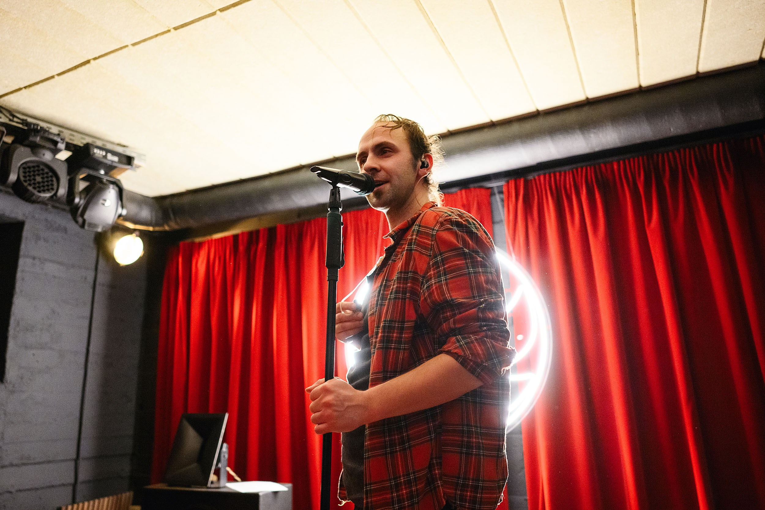 Фоторепортаж из бара Dreadnought. One Media Life: фоторепортажи, фотоотчеты с мероприятий и заведений