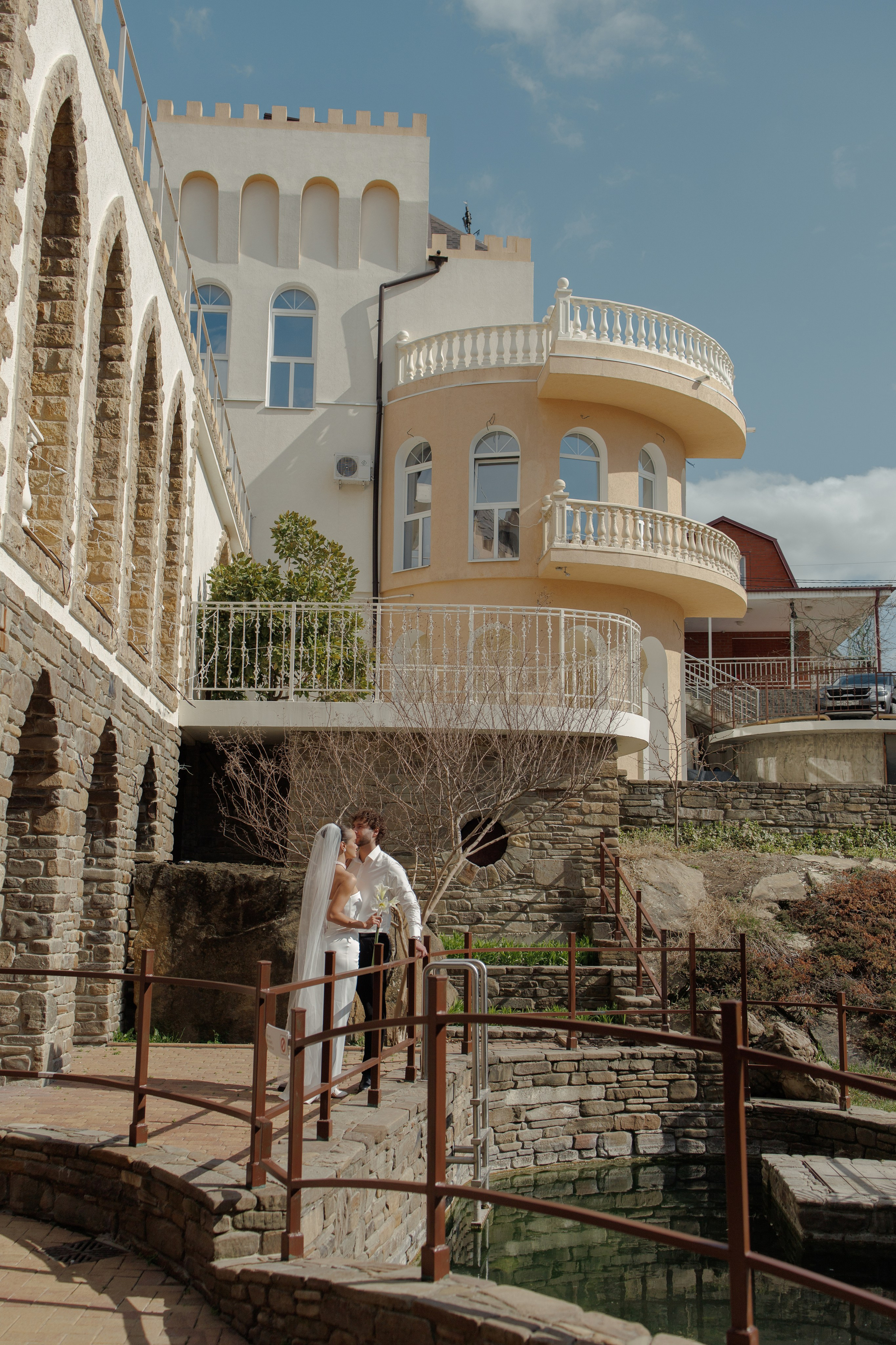 Свадьба в Персиковом замке. Семейный и портретный фотограф в Геленджике Любовь Бодрова