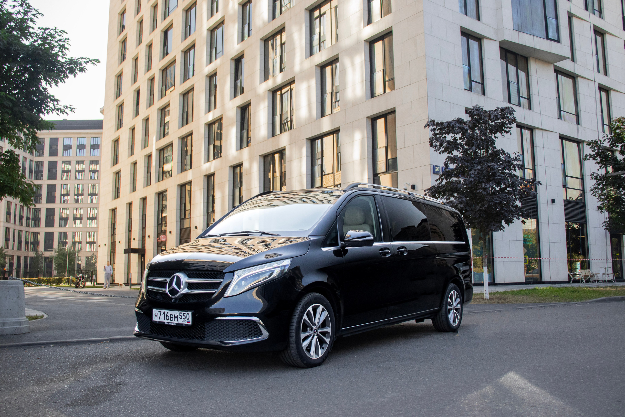 Mercedes-Benz V-class