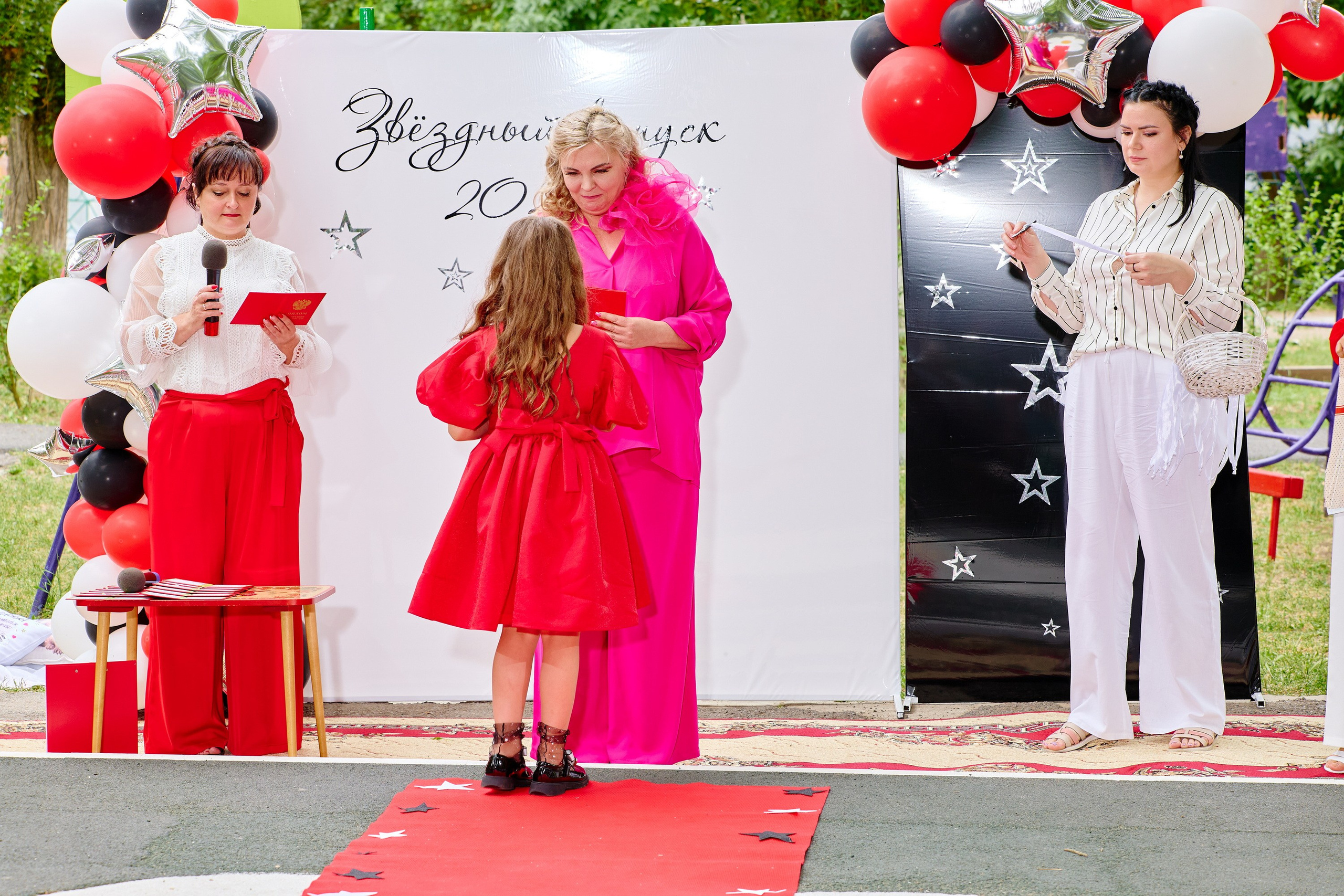 Выпускной 45 сад. Фотограф Выпускные альбомы Таганрог Сергей Коробченко