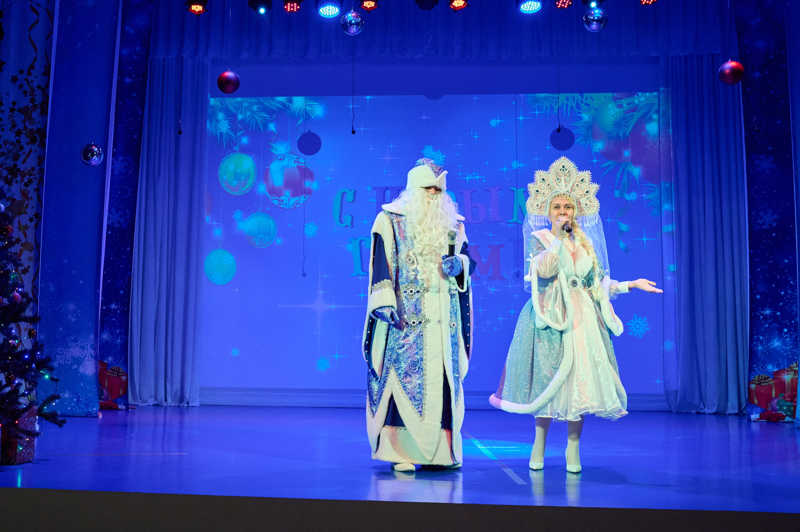 НГ концерт в Марьиной роще. Жизнь курорта Кабардинка в фотографиях