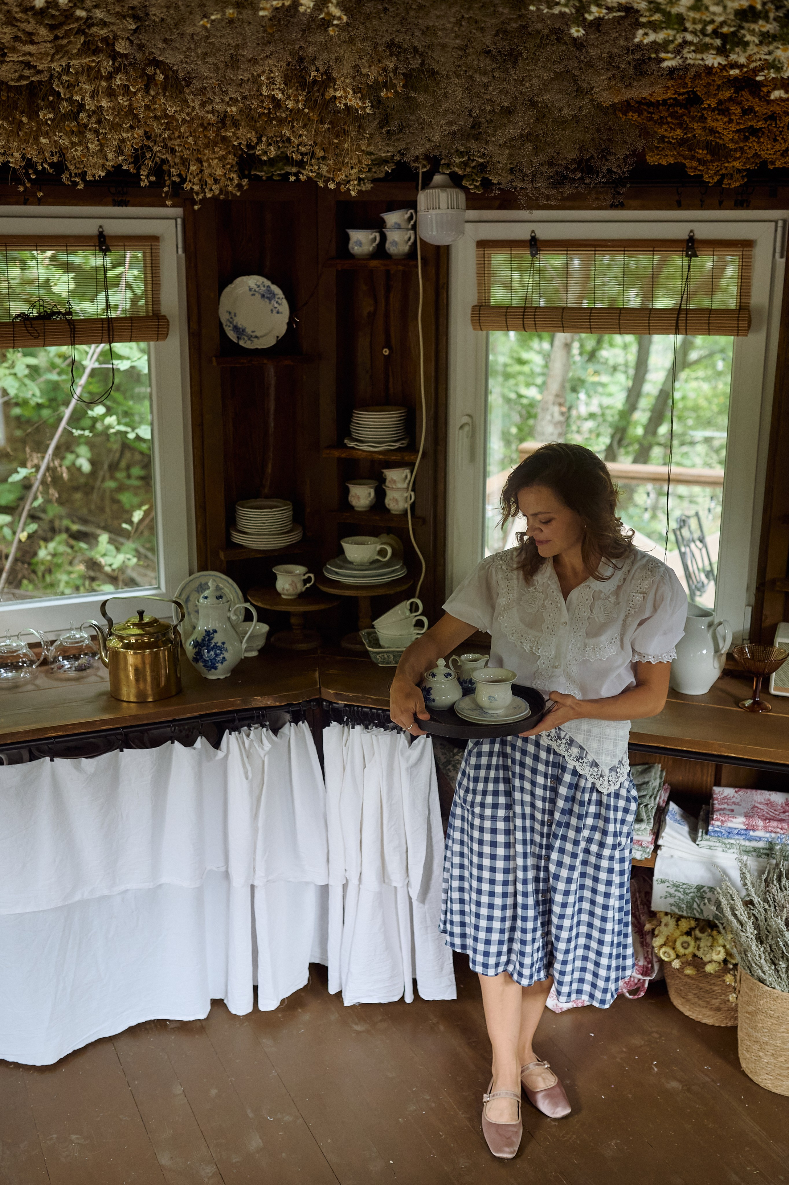 Алёна и Рада в Чайной. Семейный и свадебный lifestyle-фотограф в Москве Мария Петрова