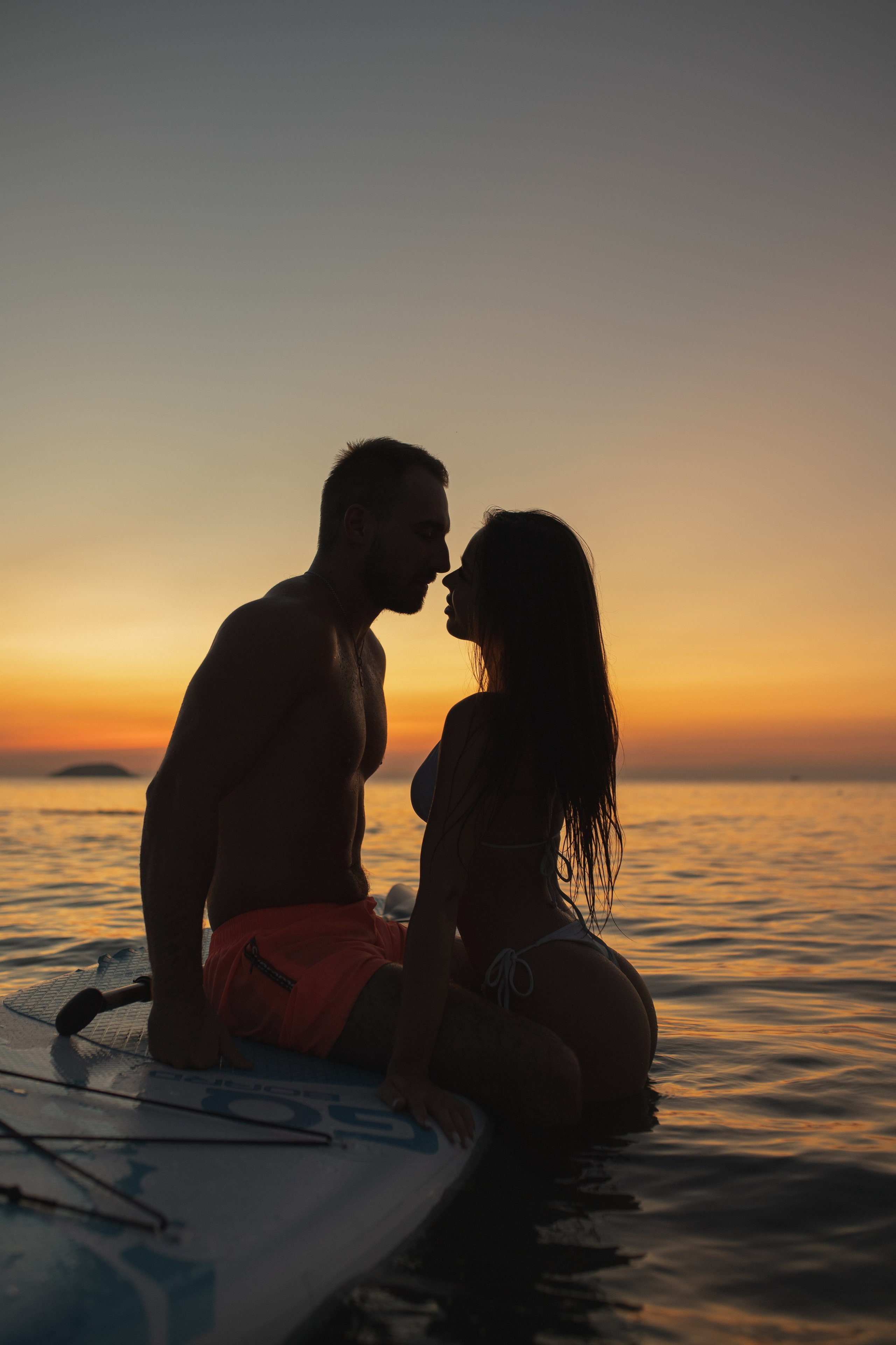 Рассветная прогулка на сапах Ярослав и Анастасия. Главная