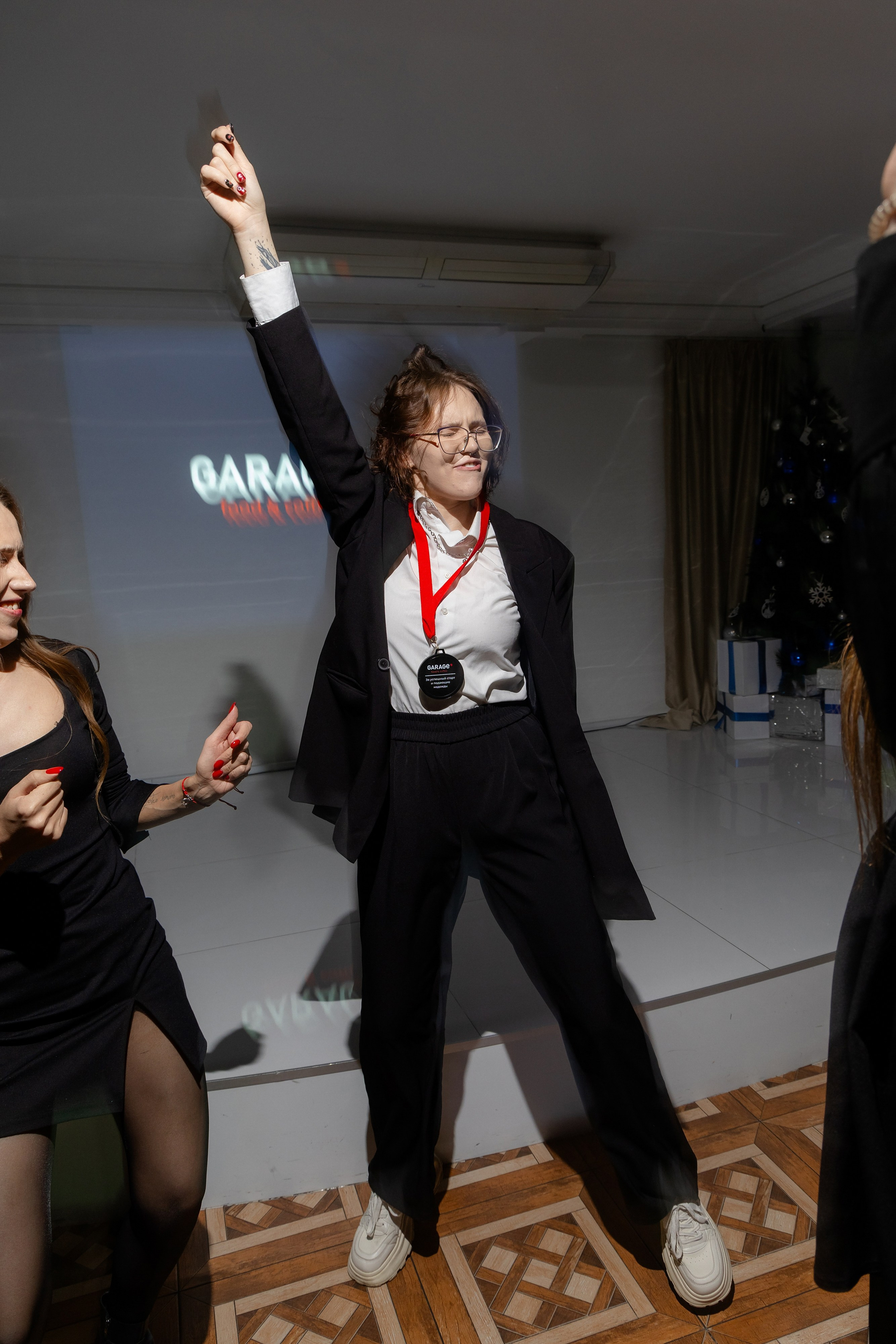 Корпоративная фотосъемка для кафе GARAGE | Новый год 2025 | Минск. Свадебный фотограф в Минске/Беларуси Сергей Спиридонов