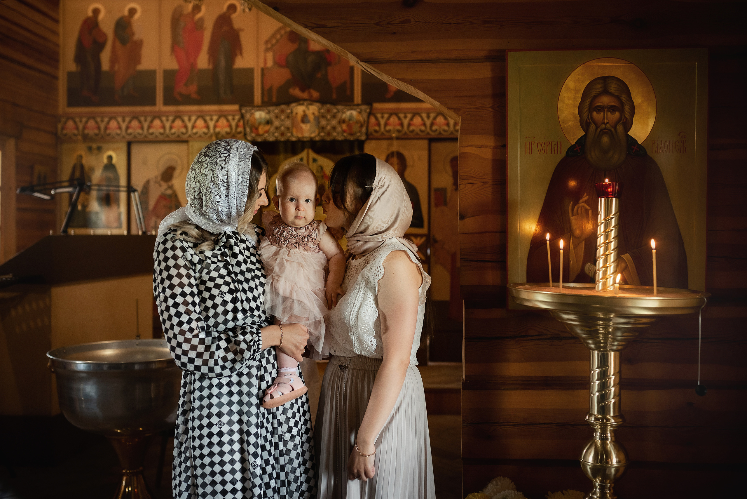 Крещение Дарьи в храме преп. Сергия Радонежского. Семейный фотограф в Ростове-на-Дону Татьяна Литвинова