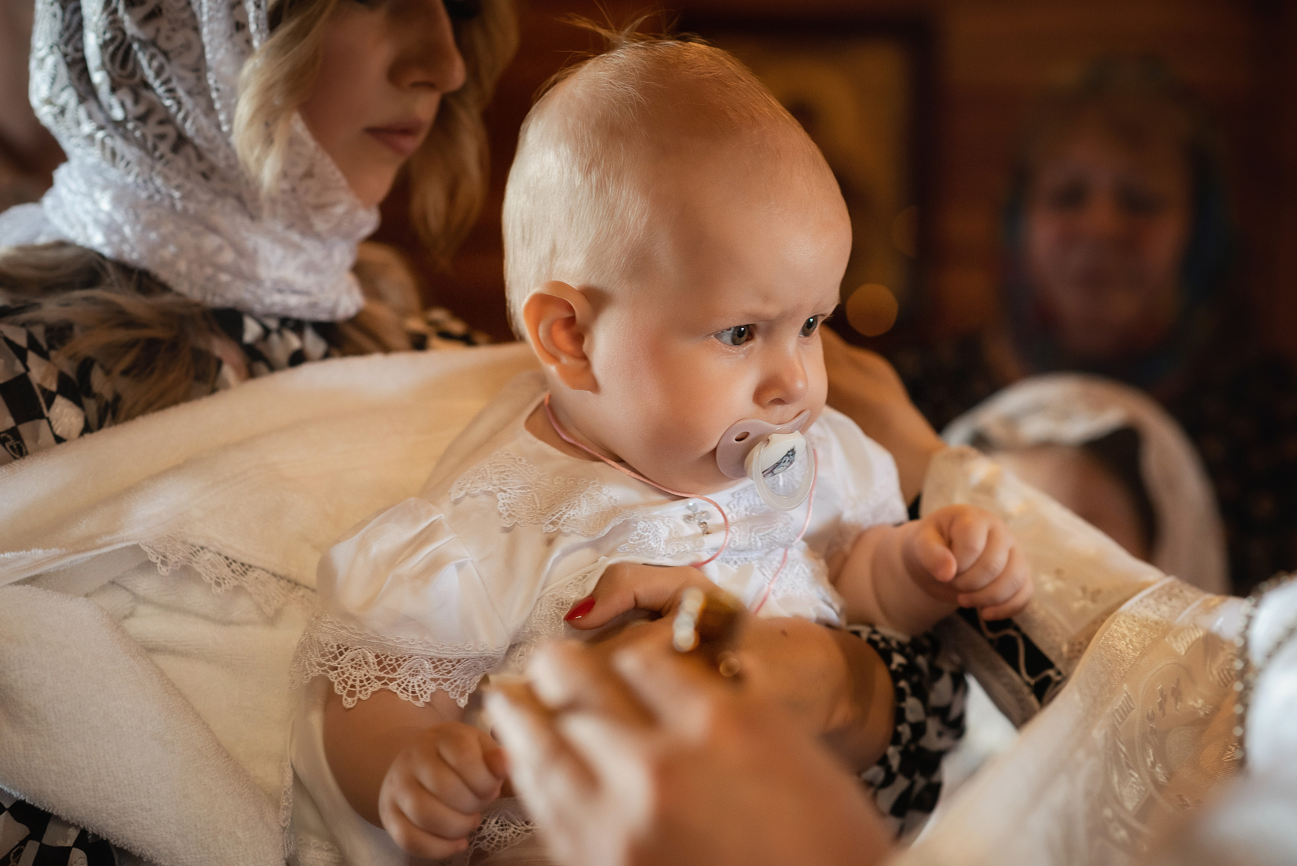 Крещение Дарьи в храме преп. Сергия Радонежского. Семейный фотограф в Ростове-на-Дону Татьяна Литвинова