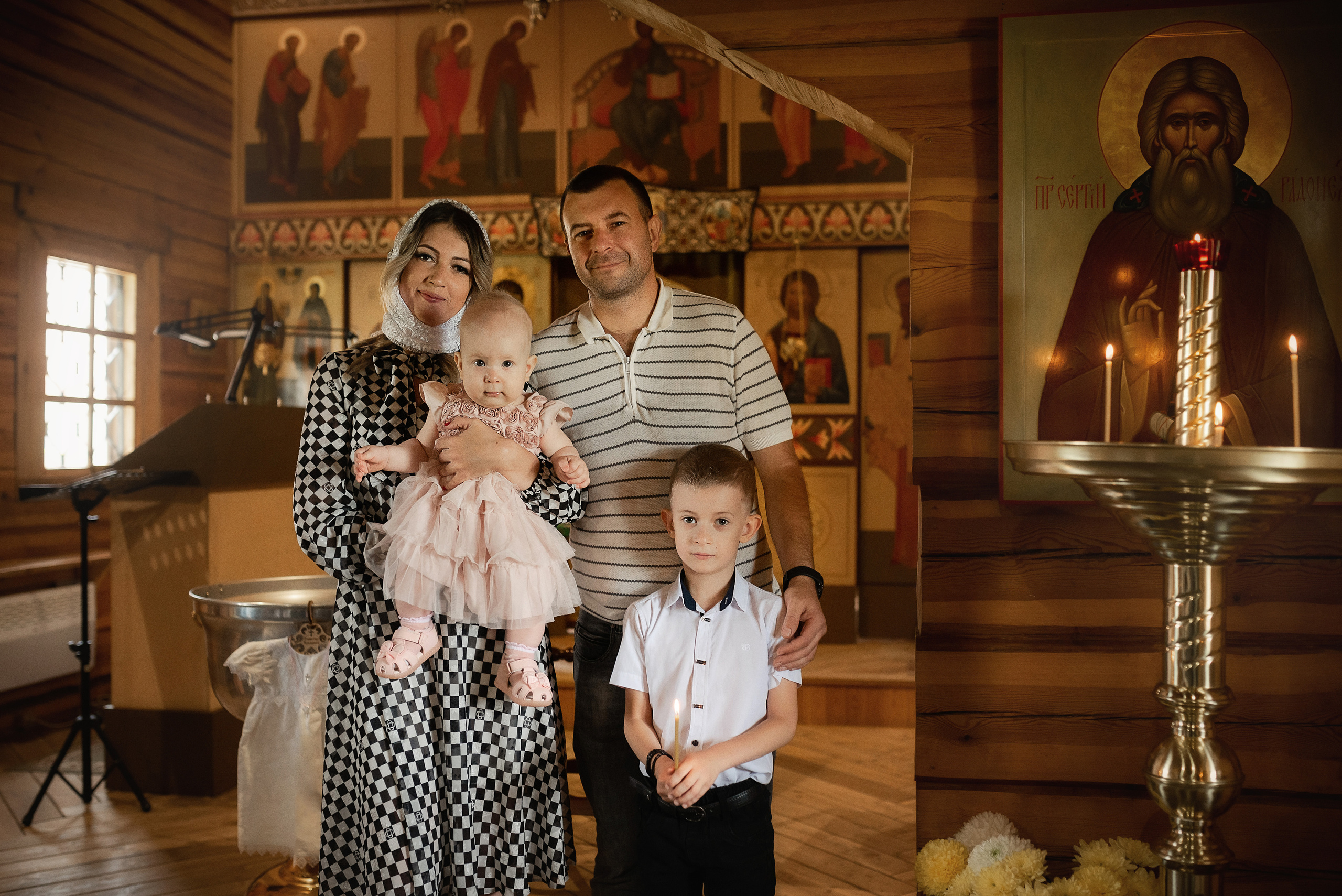 Крещение Дарьи в храме преп. Сергия Радонежского. Семейный фотограф в Ростове-на-Дону Татьяна Литвинова