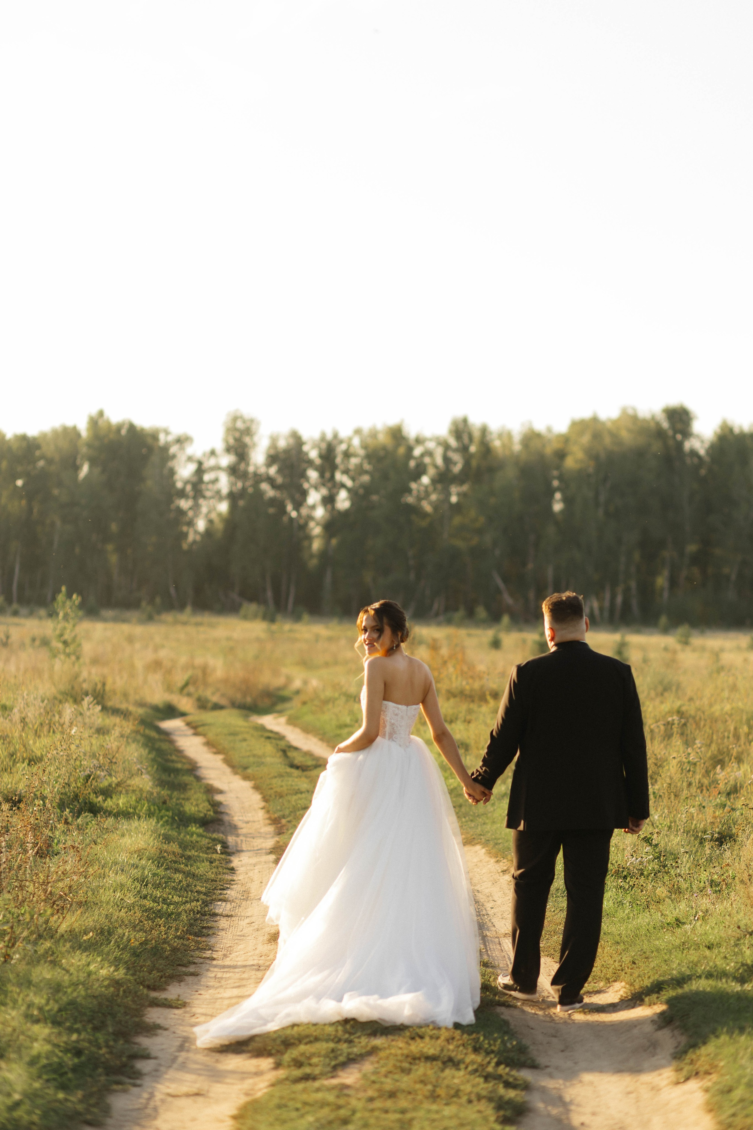 Свадебная история. Лесной Виладж. Свадебный и семейный фотограф Рассказова Виктория