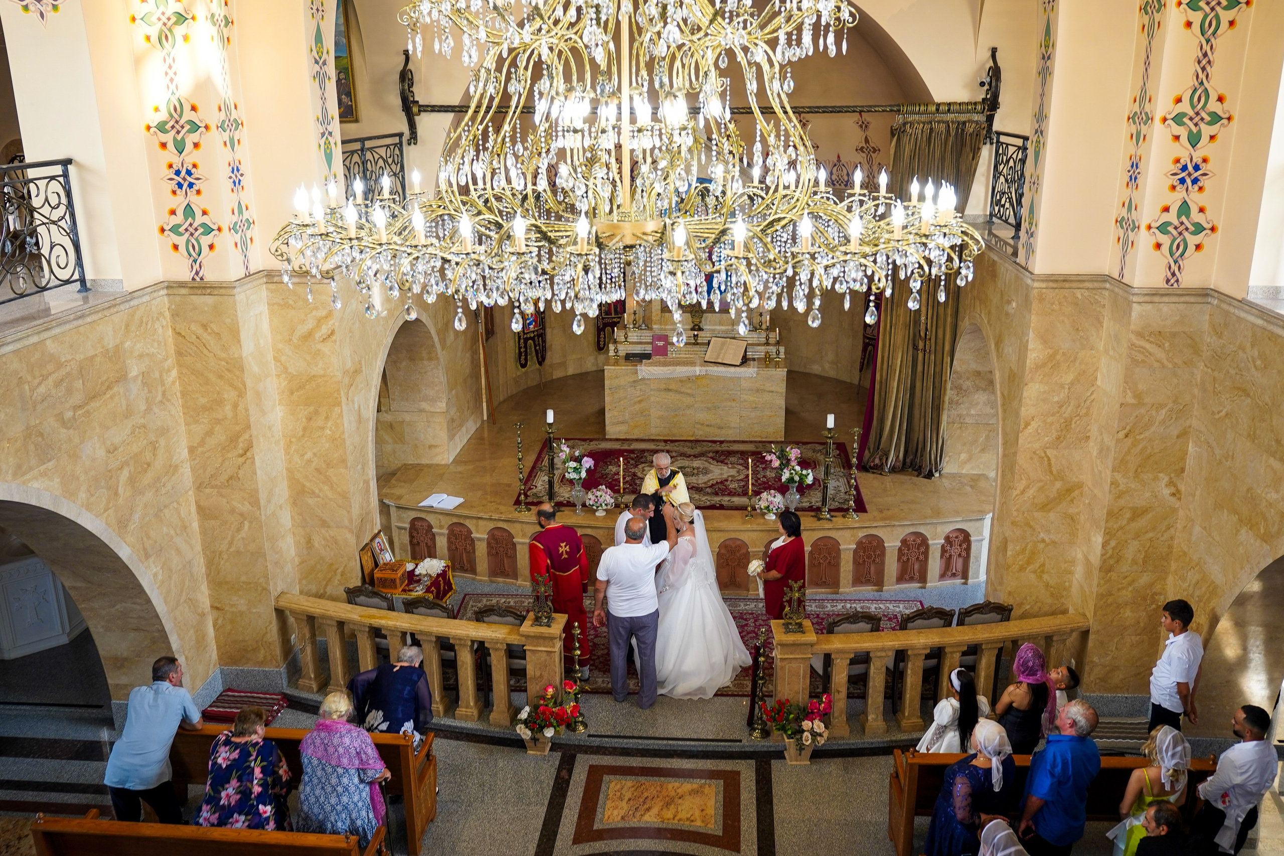Обряд венчания в Армянской церкви. Фотограф Новороссийск | Геленджик и ЮФО Эльвина Ясинская
