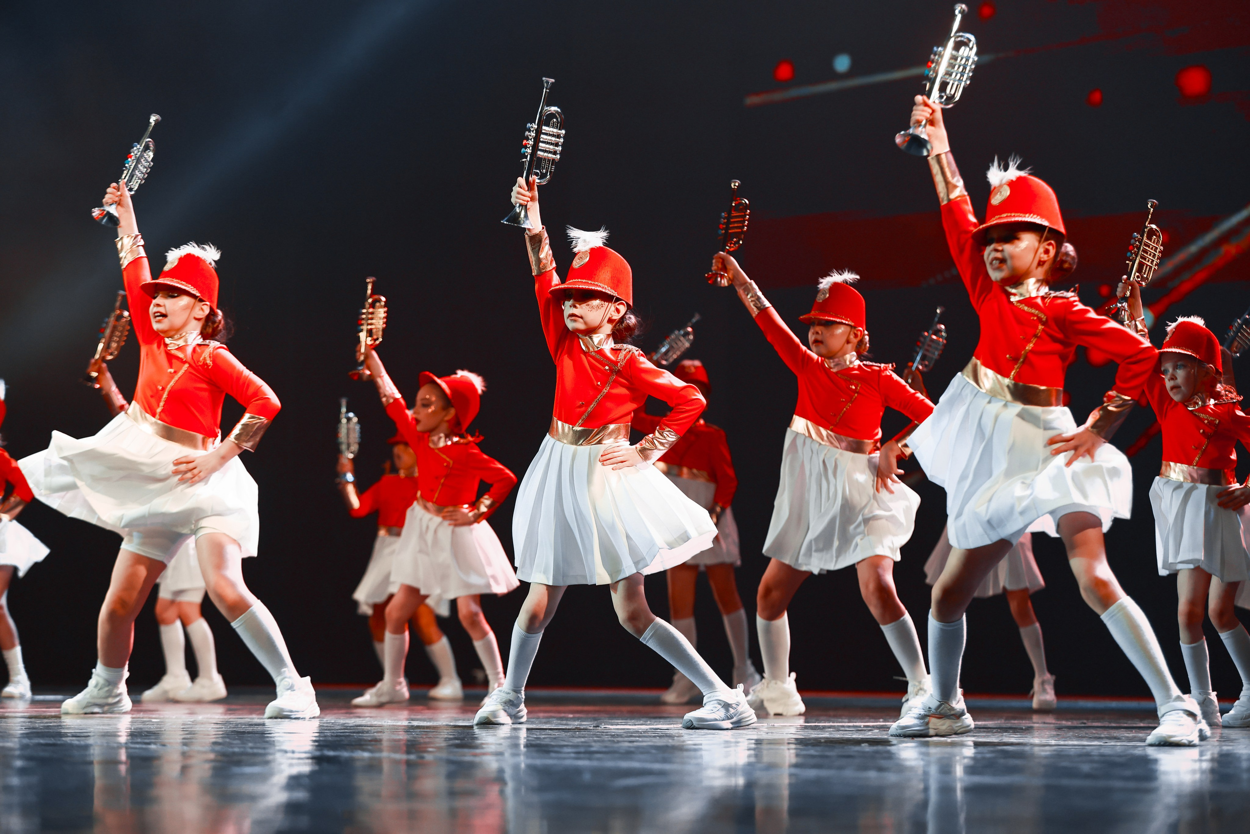 TODES Новогодняя перезагрузка 2024. MIG — студия спортивной фотографии Михаила Голянского