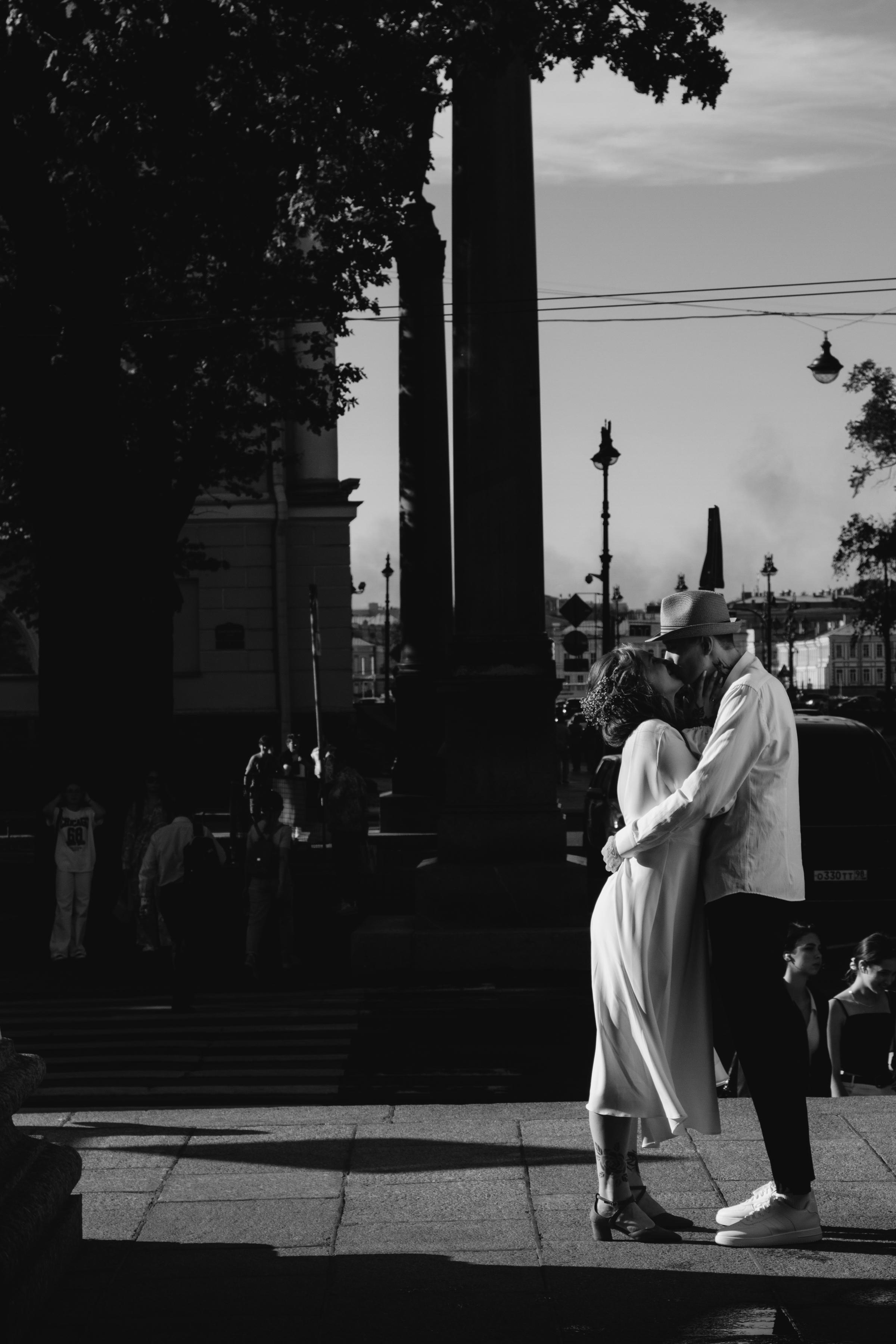 черно белое фото жениха и невесты