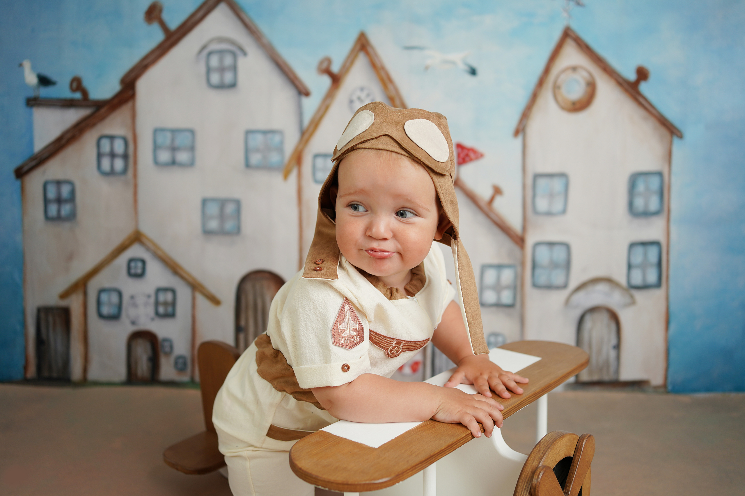 Фотосессия годовасия в детской фотостудии. Детский фотограф и фотограф новорожденных в Калининград Оксана Иваний