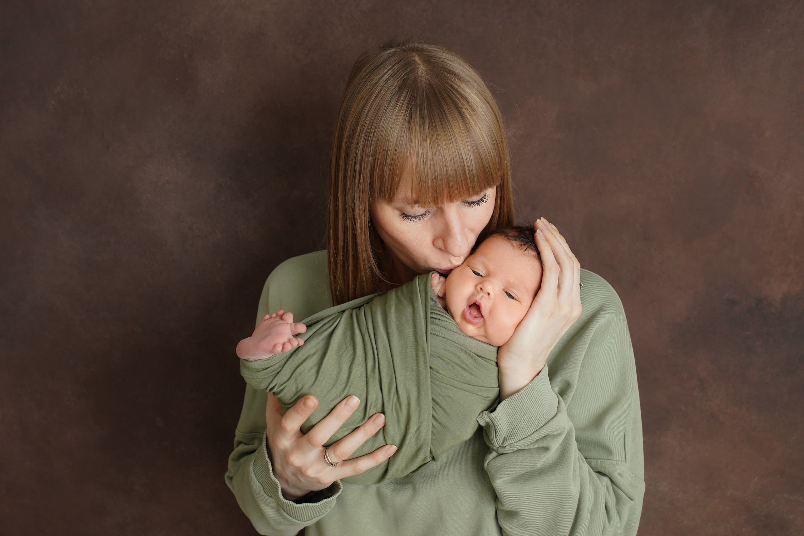 Фотосессия новорожденных в Калининграде. Детский фотограф и фотограф новорожденных в Калининград Оксана Иваний