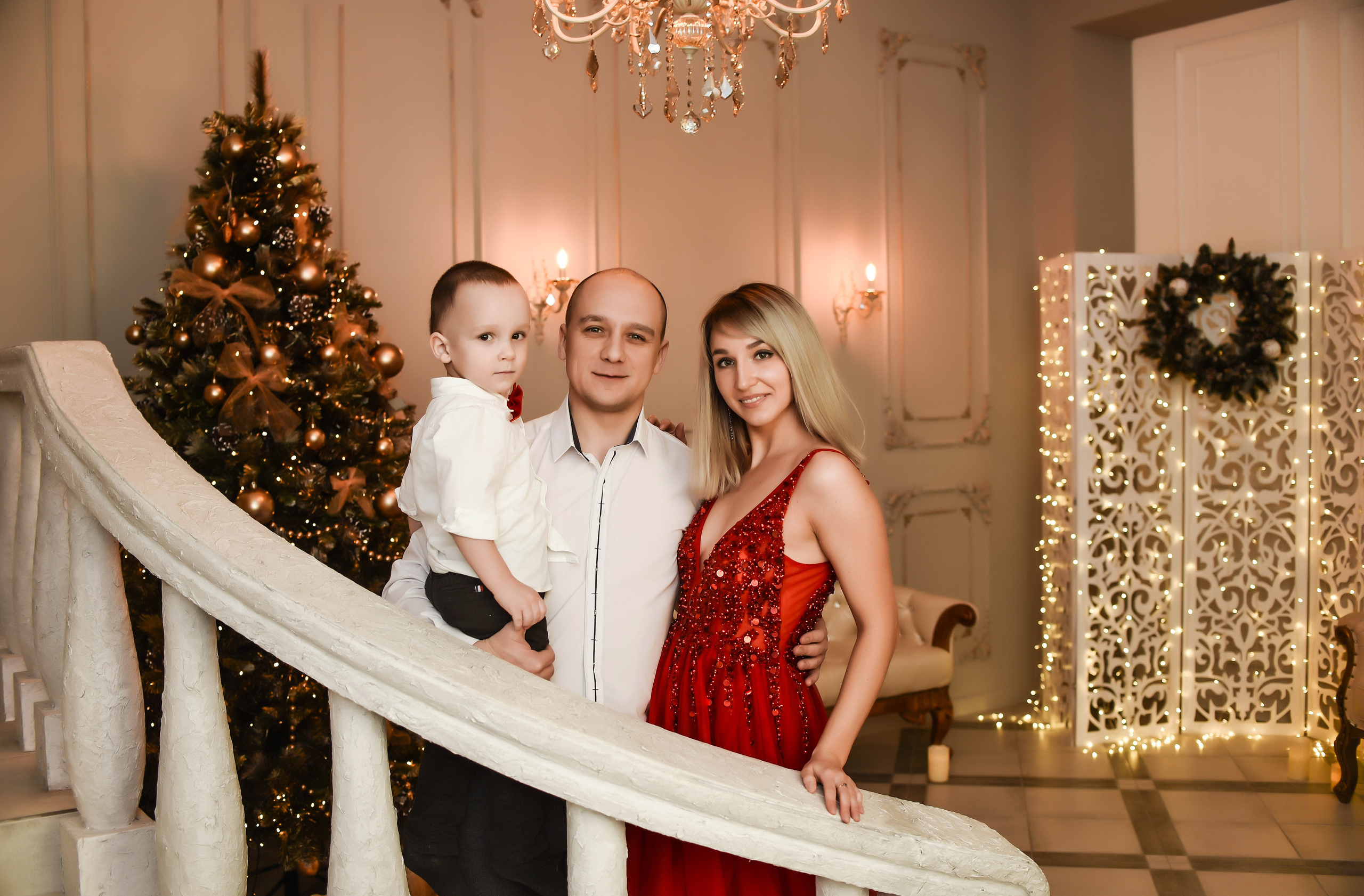 Студийные семейные, детские, индивидуальные фотосессии. Свадебный, семейный, детский, контент фотограф в Омске Максим Ильин