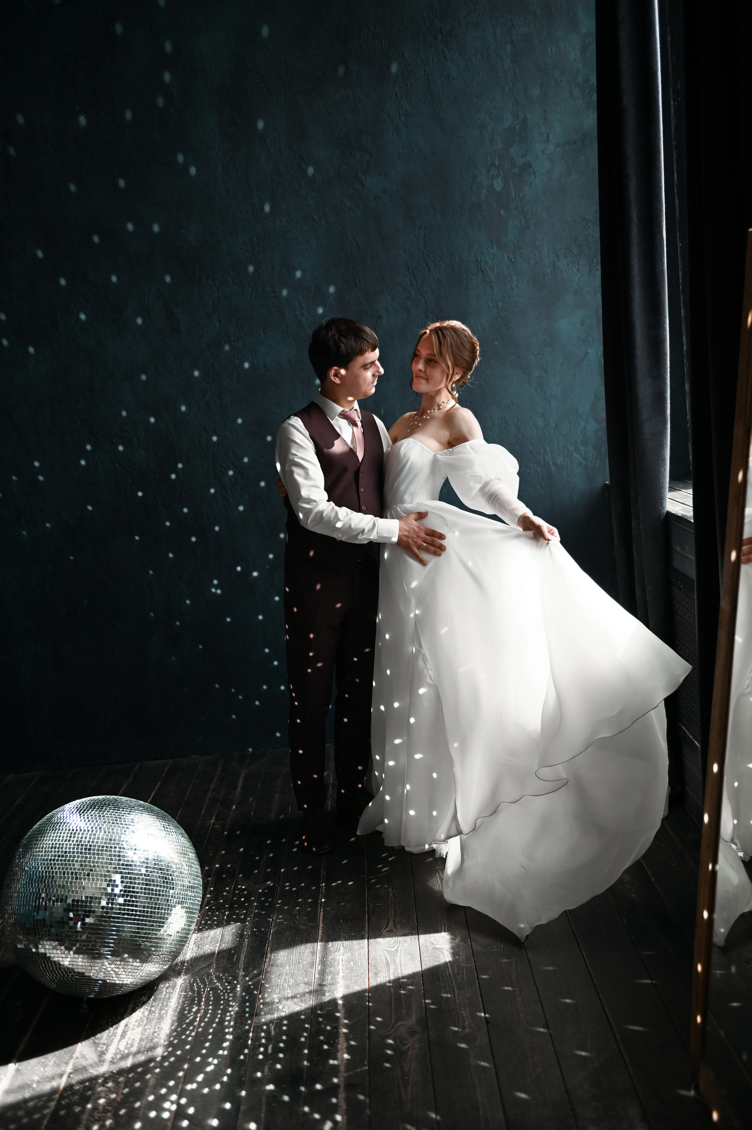 Игорь и Анастасия небольшая свадебная фотосессия. Свадебный, семейный, детский, контент фотограф в Омске Максим Ильин