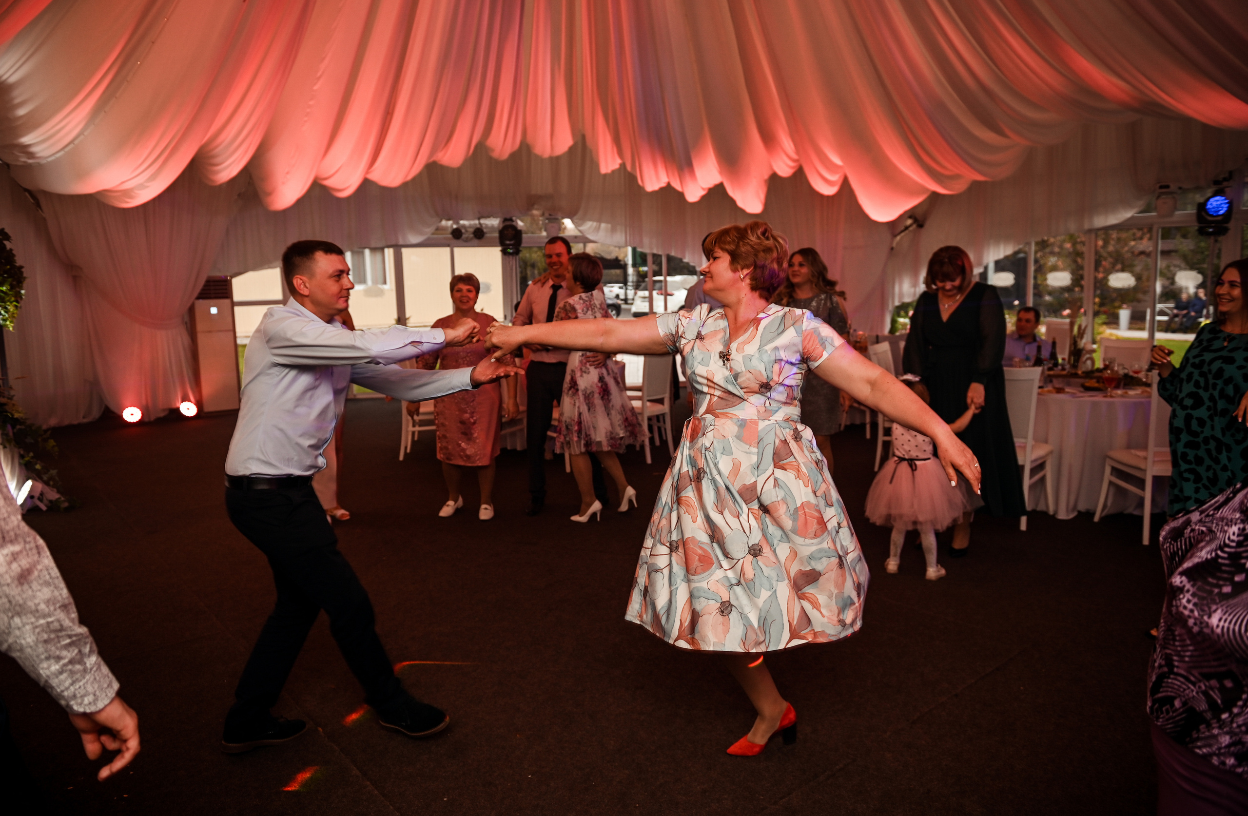 Евгений и Яна. Свадебный, семейный, детский, контент фотограф в Омске Максим Ильин