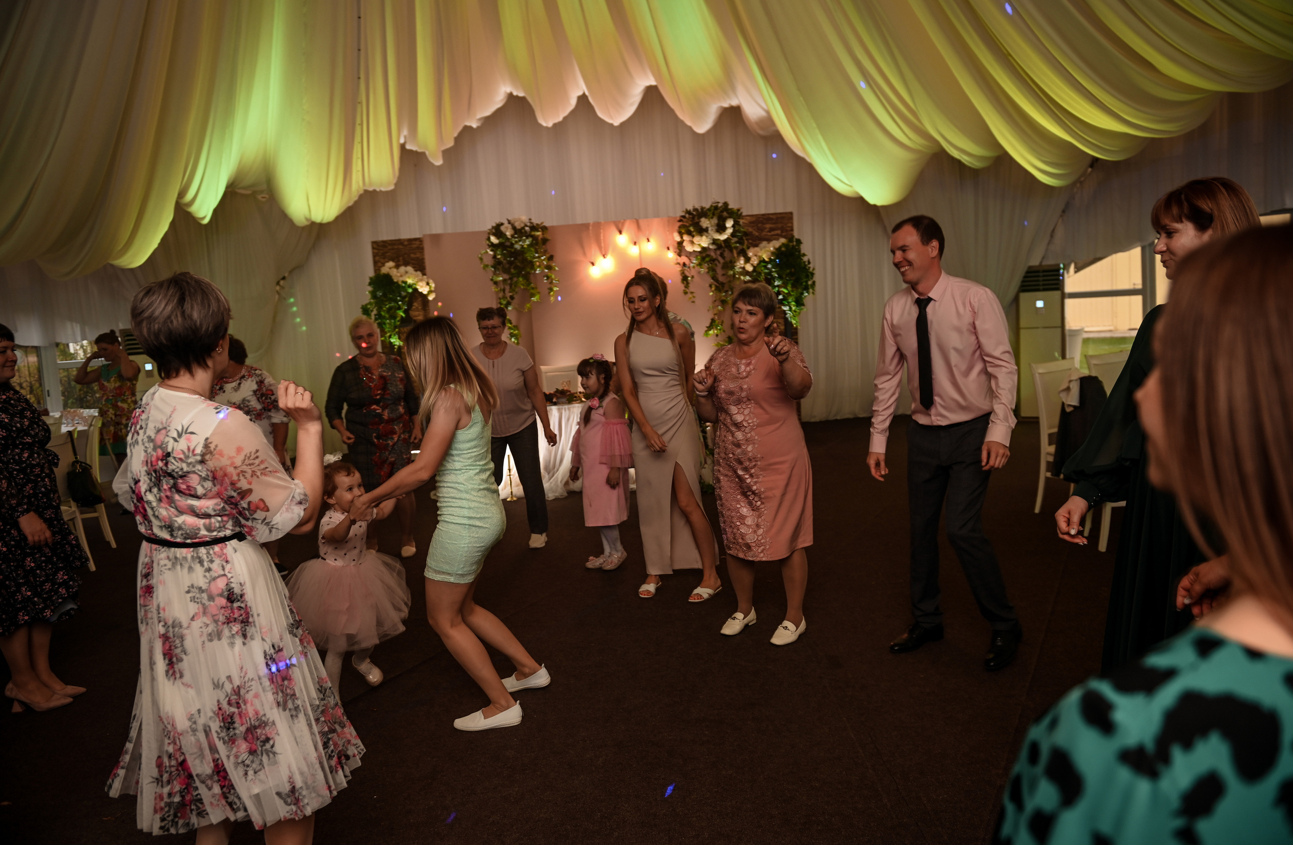 Евгений и Яна. Свадебный, семейный, детский, контент фотограф в Омске Максим Ильин