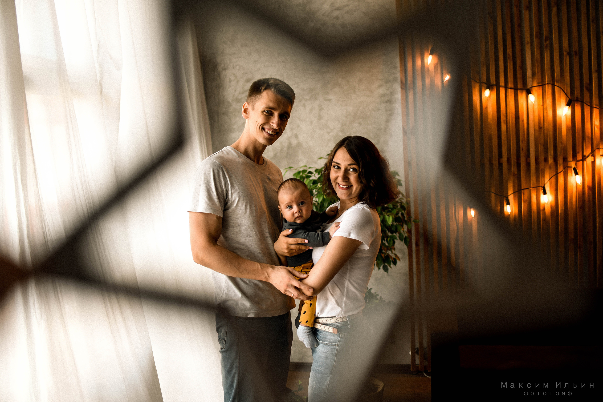 Студийные семейные, детские, индивидуальные фотосессии. Свадебный, семейный, детский, контент фотограф в Омске Максим Ильин