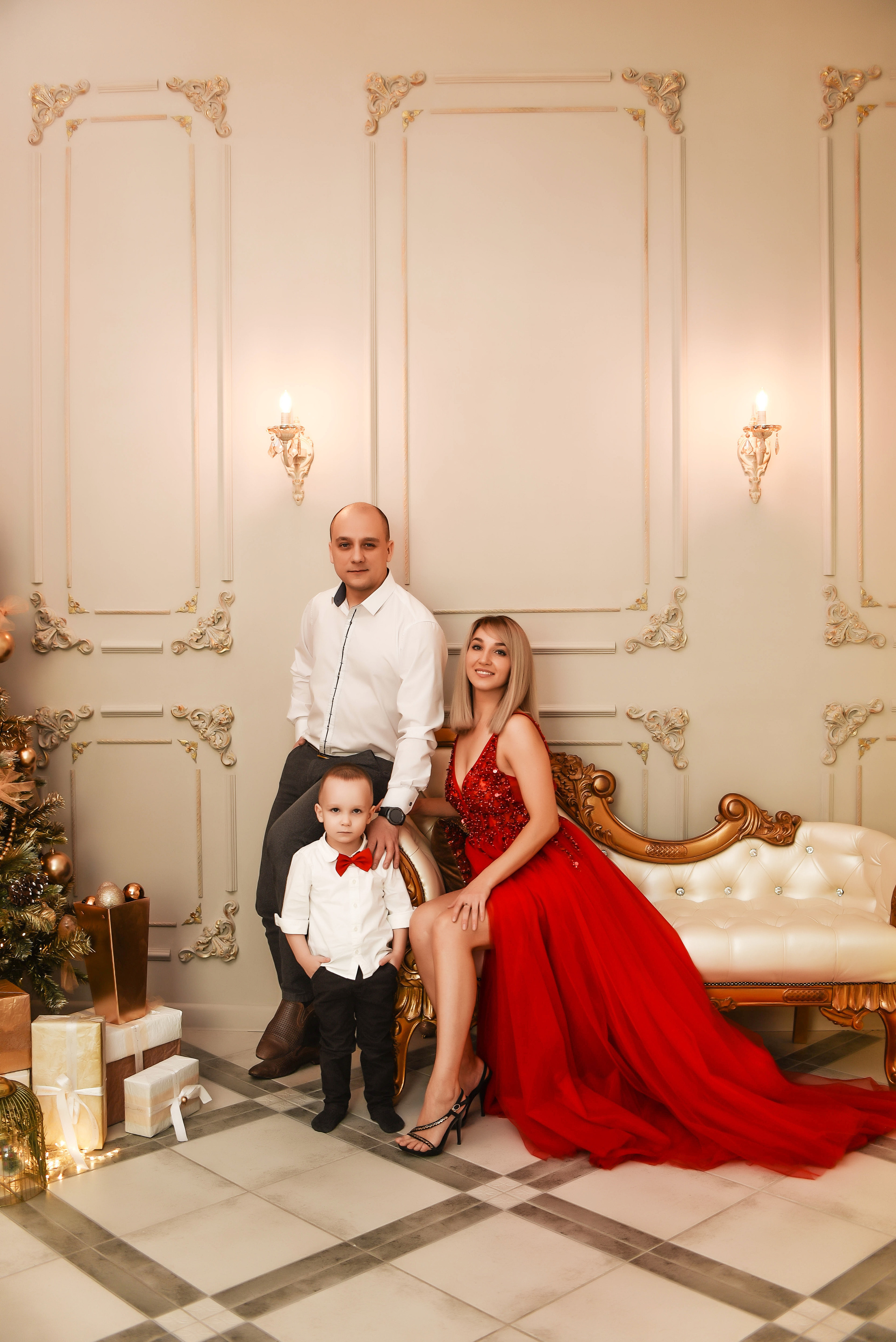 Студийные семейные, детские, индивидуальные фотосессии. Свадебный, семейный, детский, контент фотограф в Омске Максим Ильин