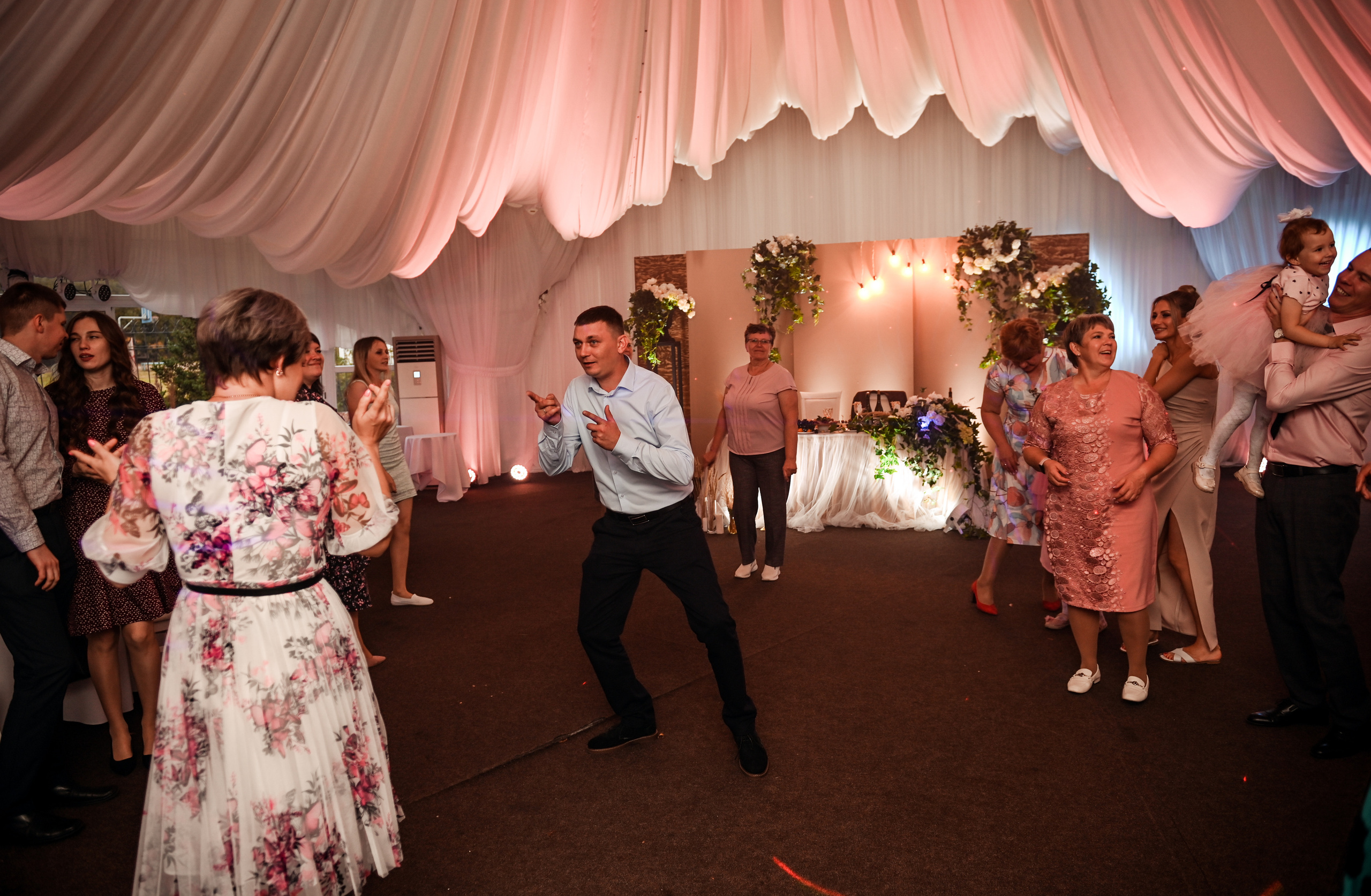 Евгений и Яна. Свадебный, семейный, детский, контент фотограф в Омске Максим Ильин