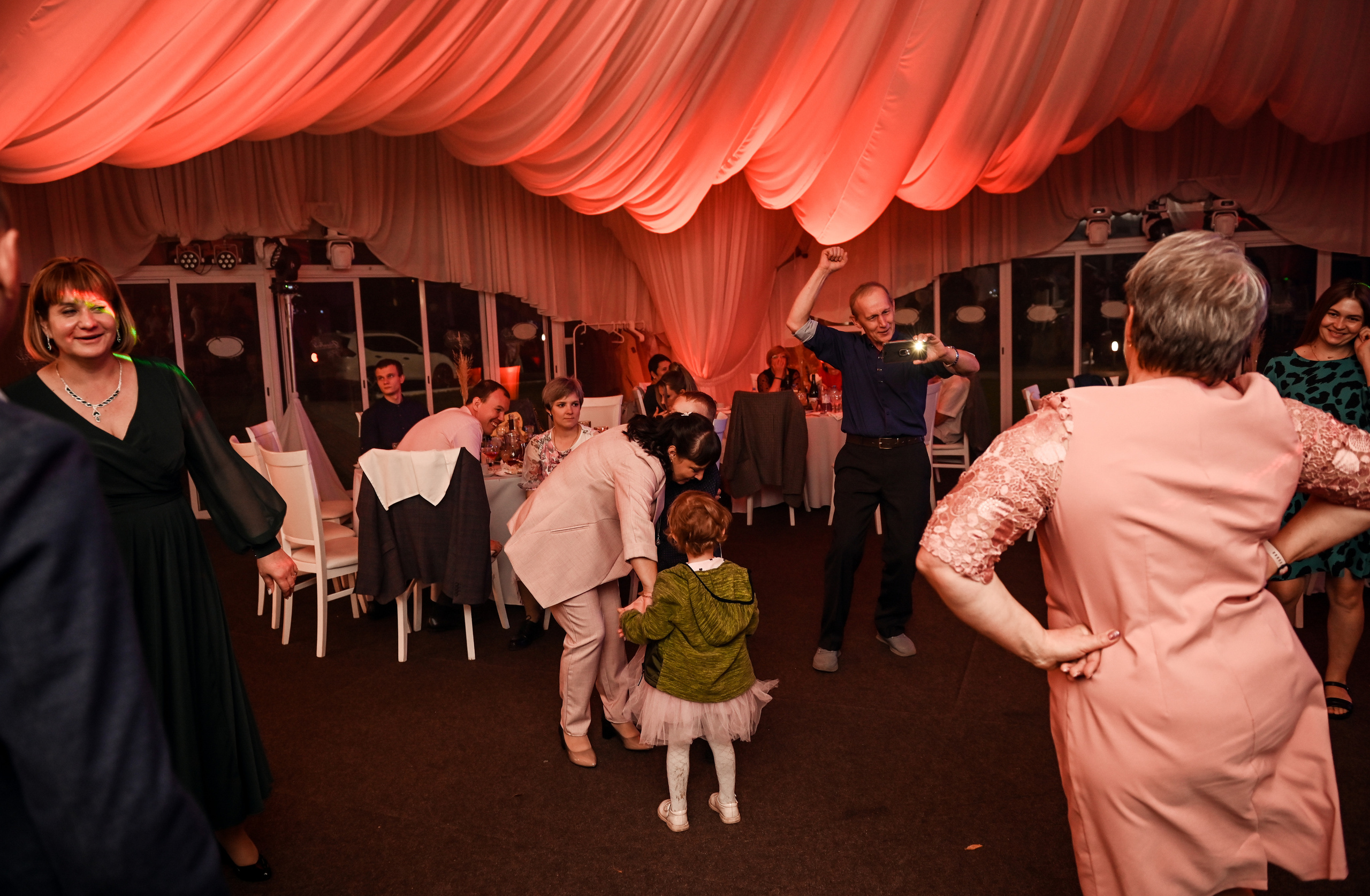 Евгений и Яна. Свадебный, семейный, детский, контент фотограф в Омске Максим Ильин